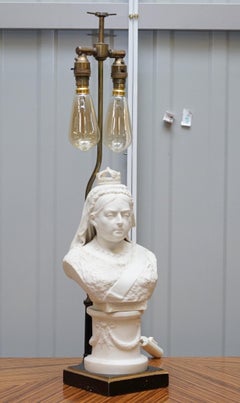 Good 19th Century Parian Figure of Queen Victoria Bust Made into a Table Lamp