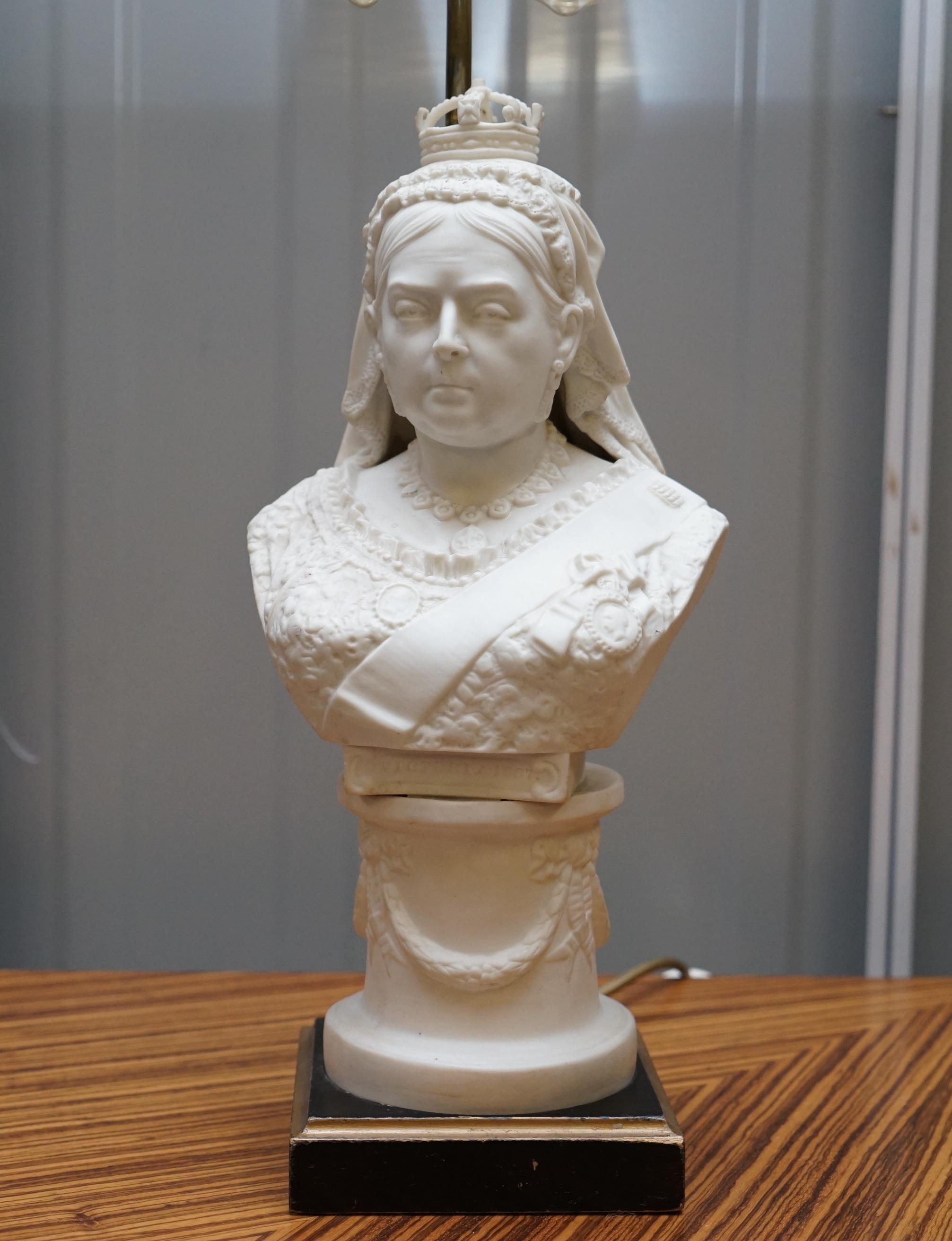 English Good 19th Century Parian Figure of Queen Victoria Bust Made into a Table Lamp