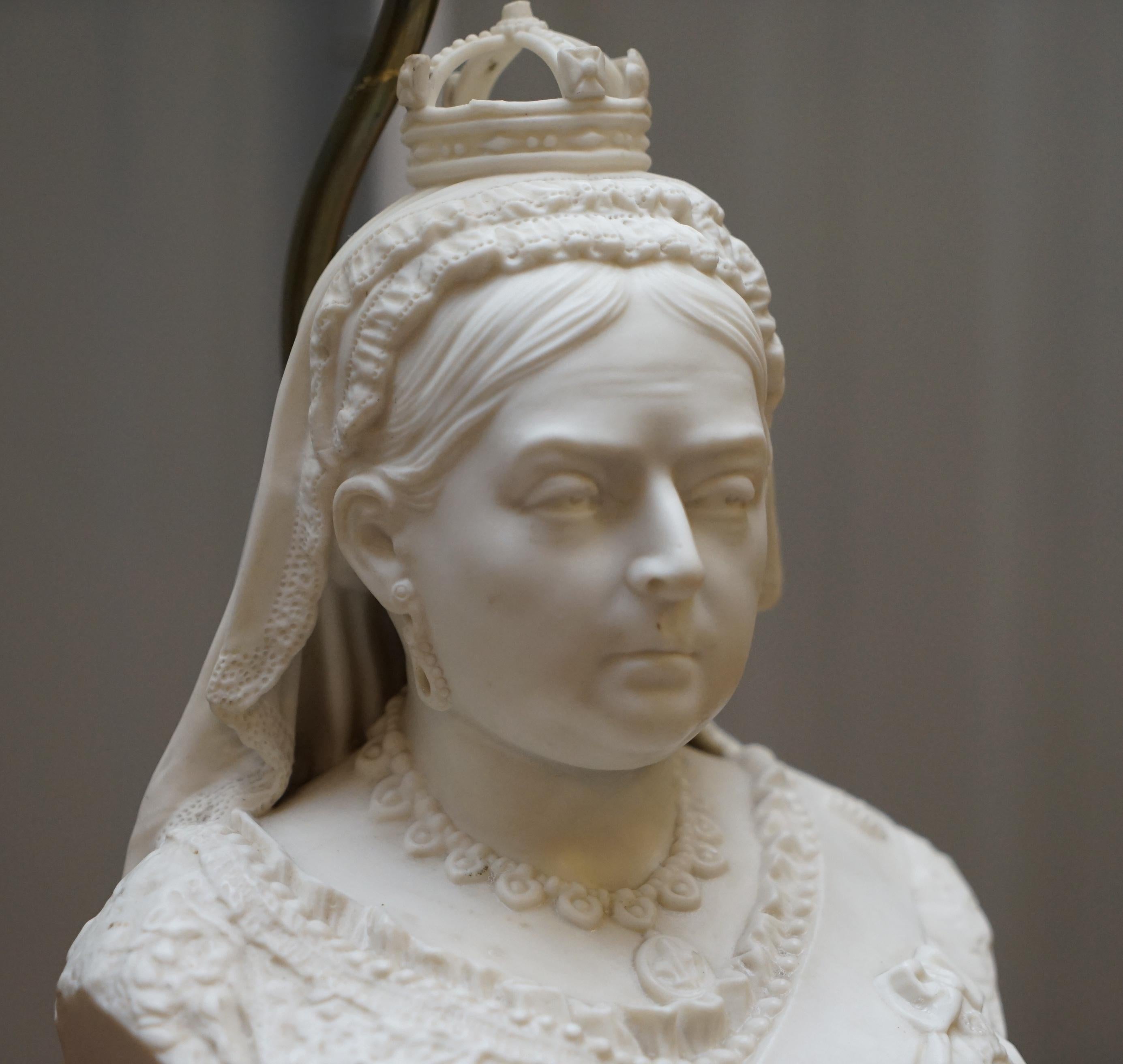 Good 19th Century Parian Figure of Queen Victoria Bust Made into a Table Lamp 1