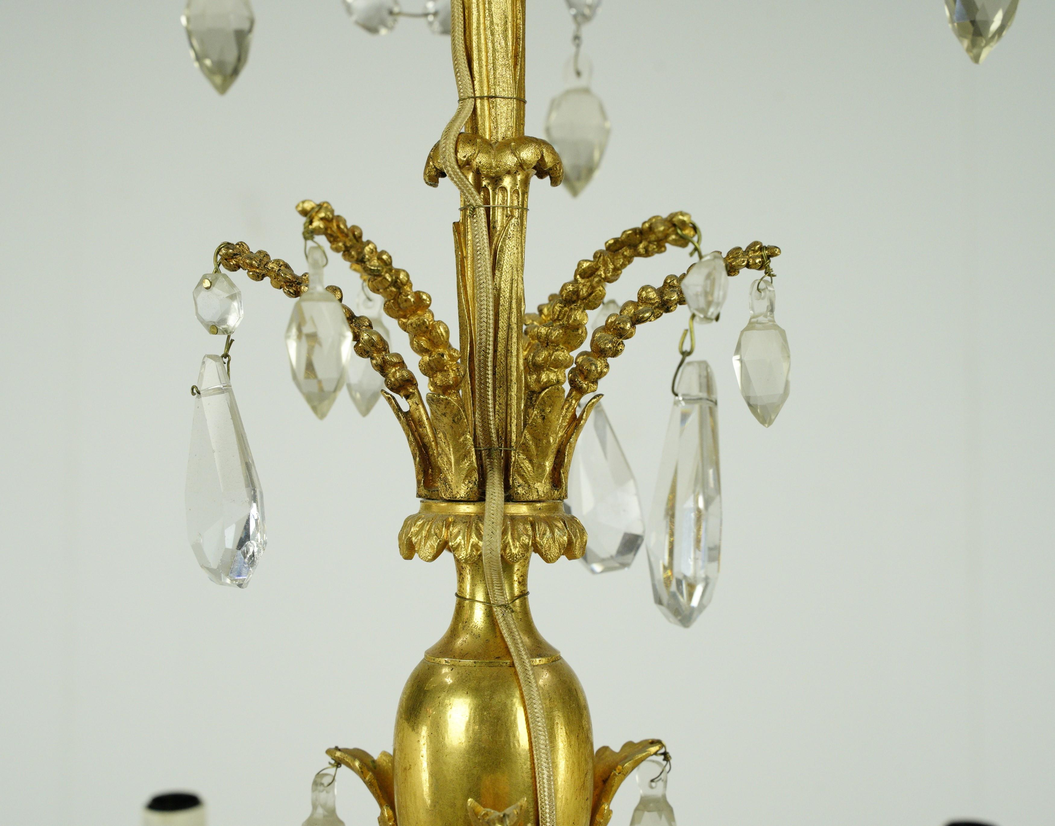 Métal Lustre français ancien à 12 bras en cristal plaqué or en vente
