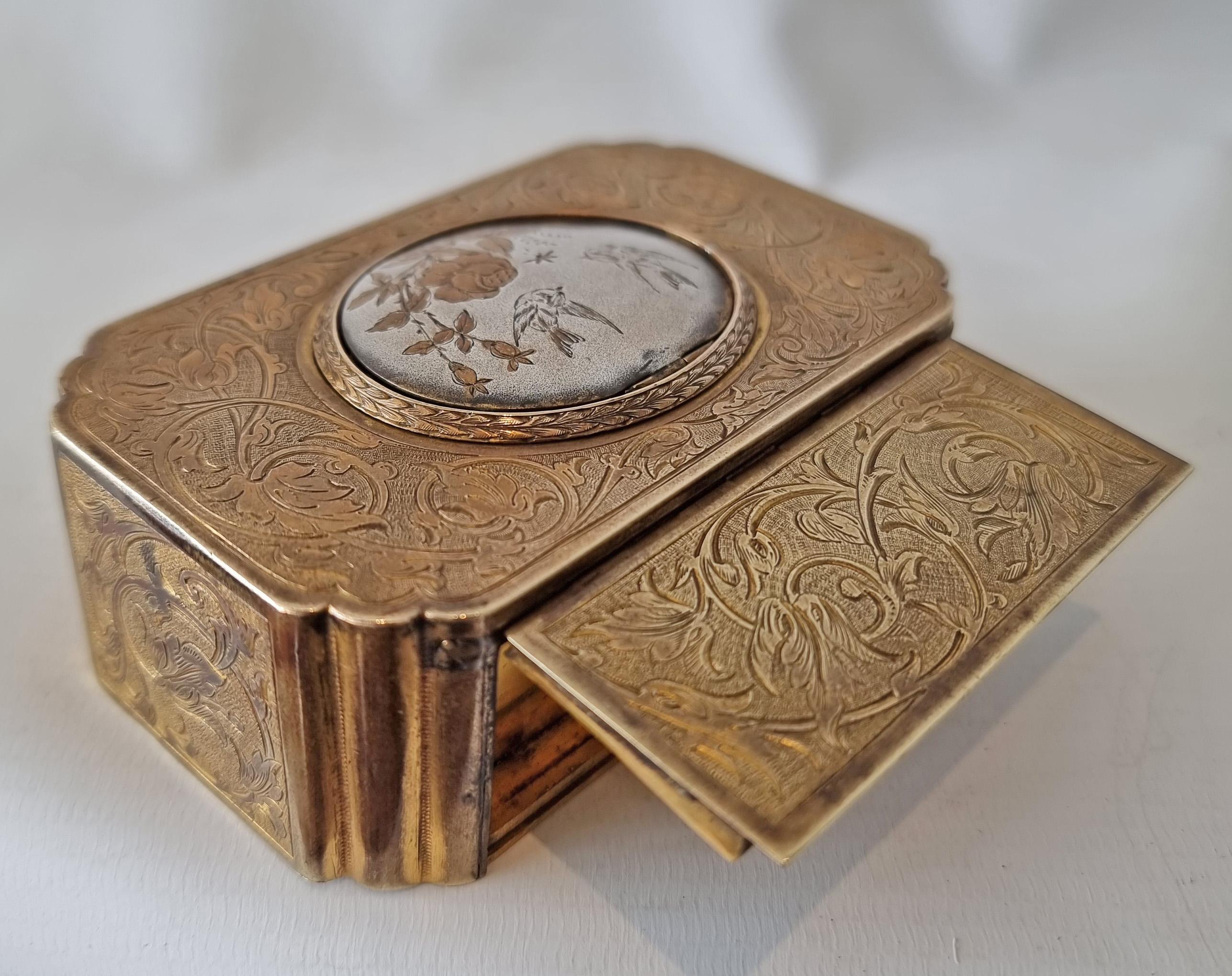 Boîte à oiseaux chantant en bronze doré d'antiquités, par Flajoulot Bon état - En vente à London, GB