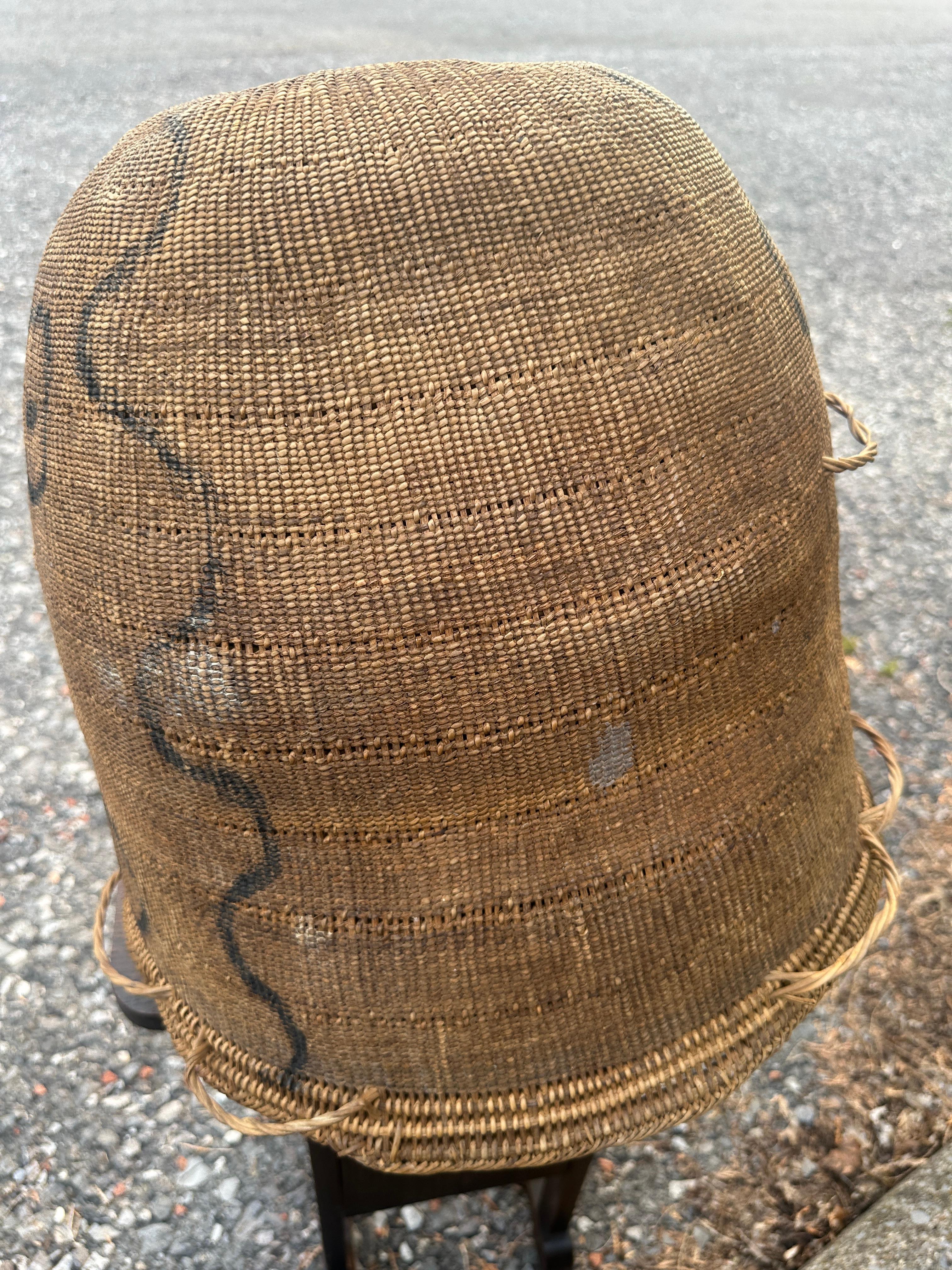 Good Antique Large Native American Basket - W7570 en venta 1