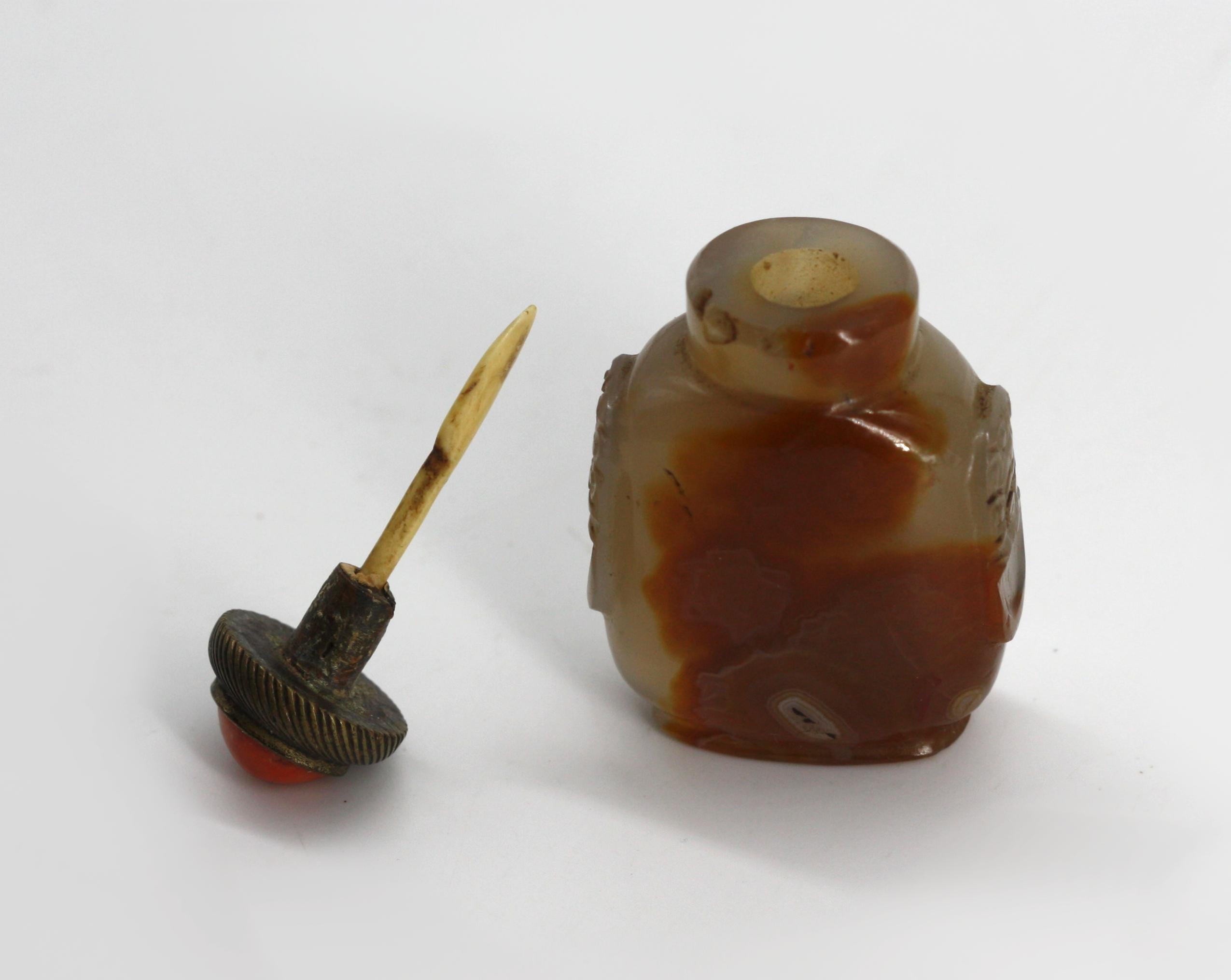 Bouteille à priser en agate chinoise en vente 1