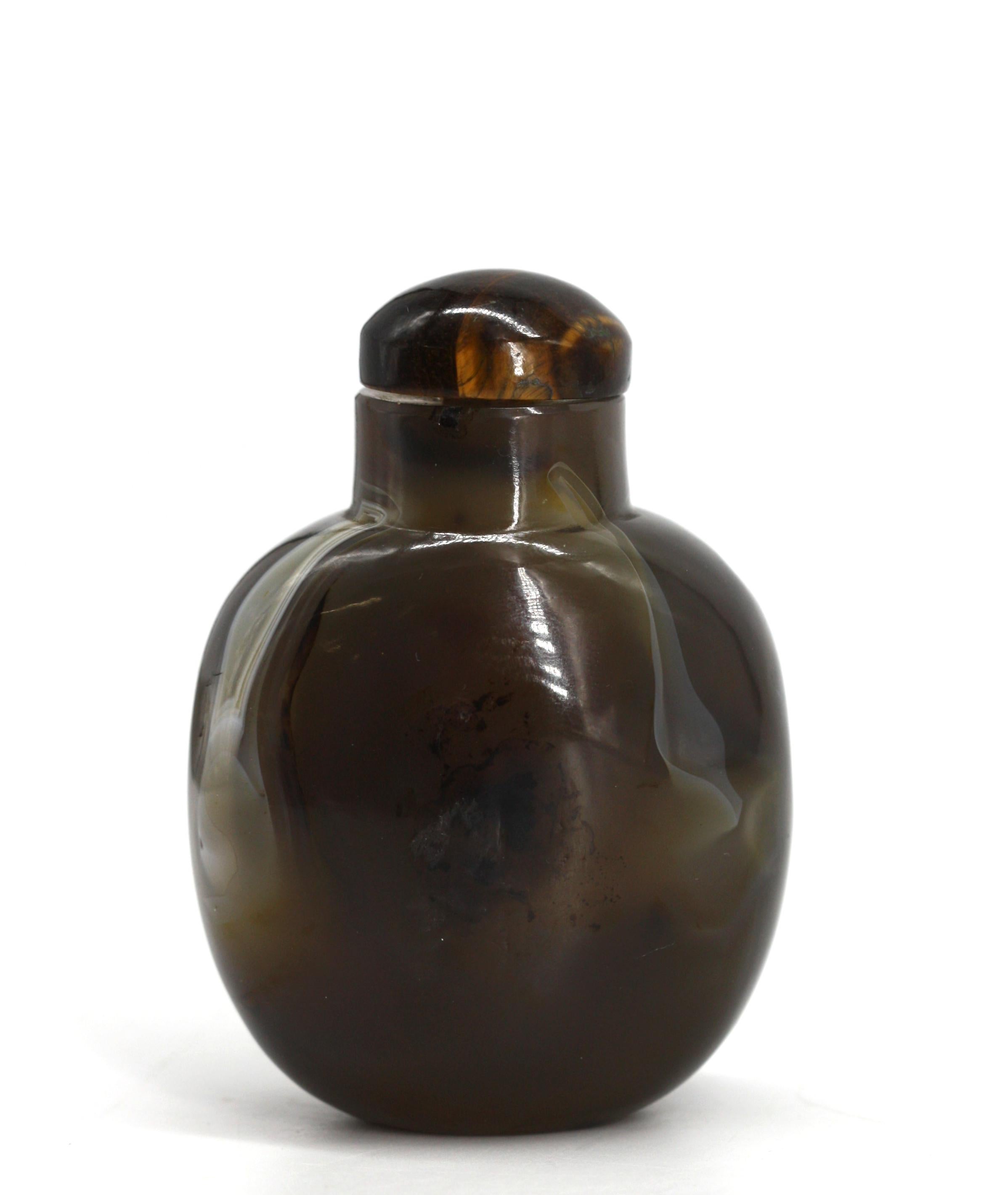 Gute gute chinesische Chalcedon-Schnupftabakflasche Master (20. Jahrhundert) im Angebot