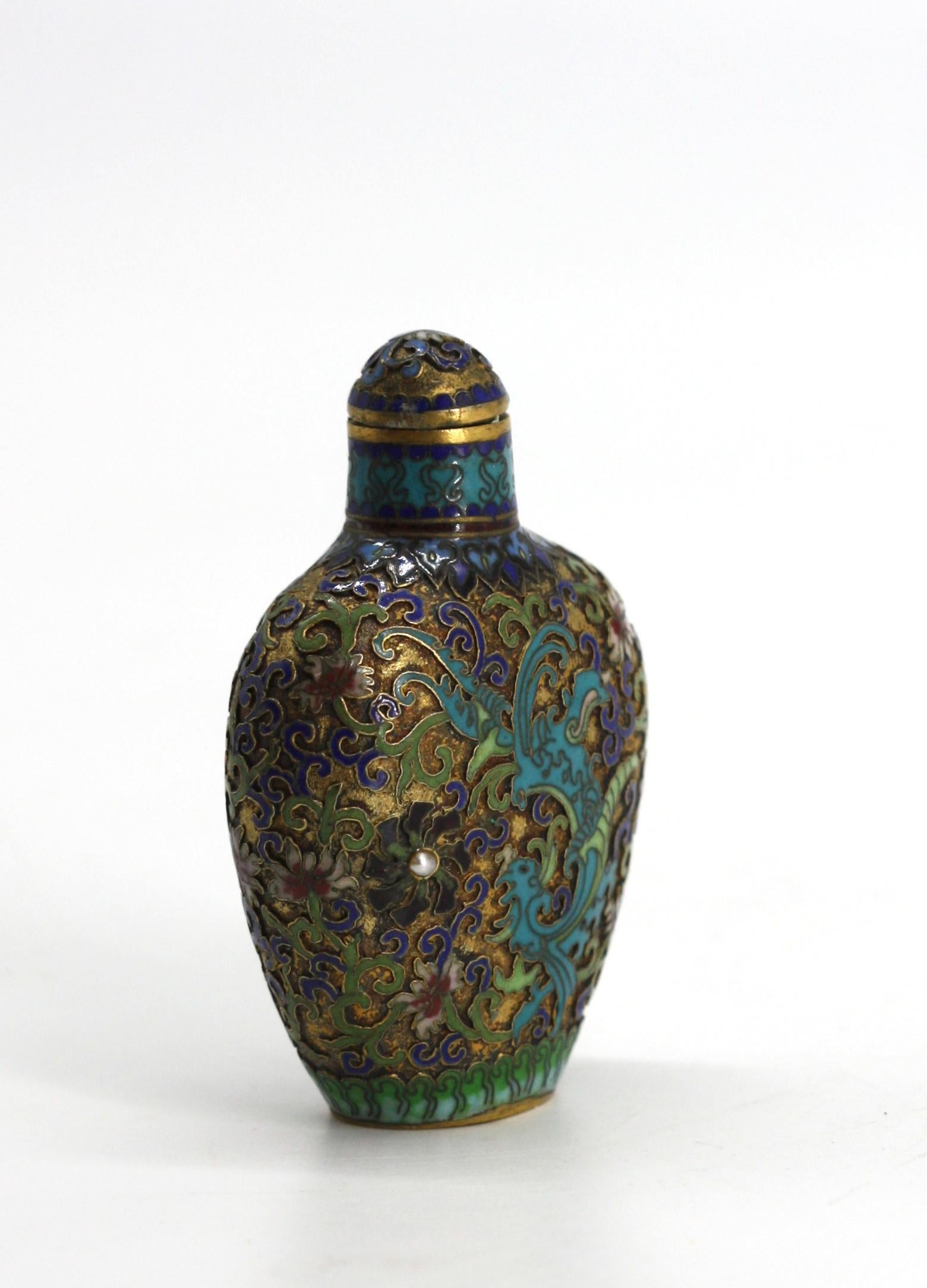 20th Century Good Chinese Cloisonne Enamel on Brass Snuff Bottle For Sale