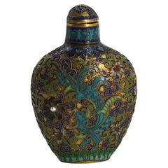 Gute chinesische Schnupftabakflasche aus Cloisonné-Emaille auf Messing