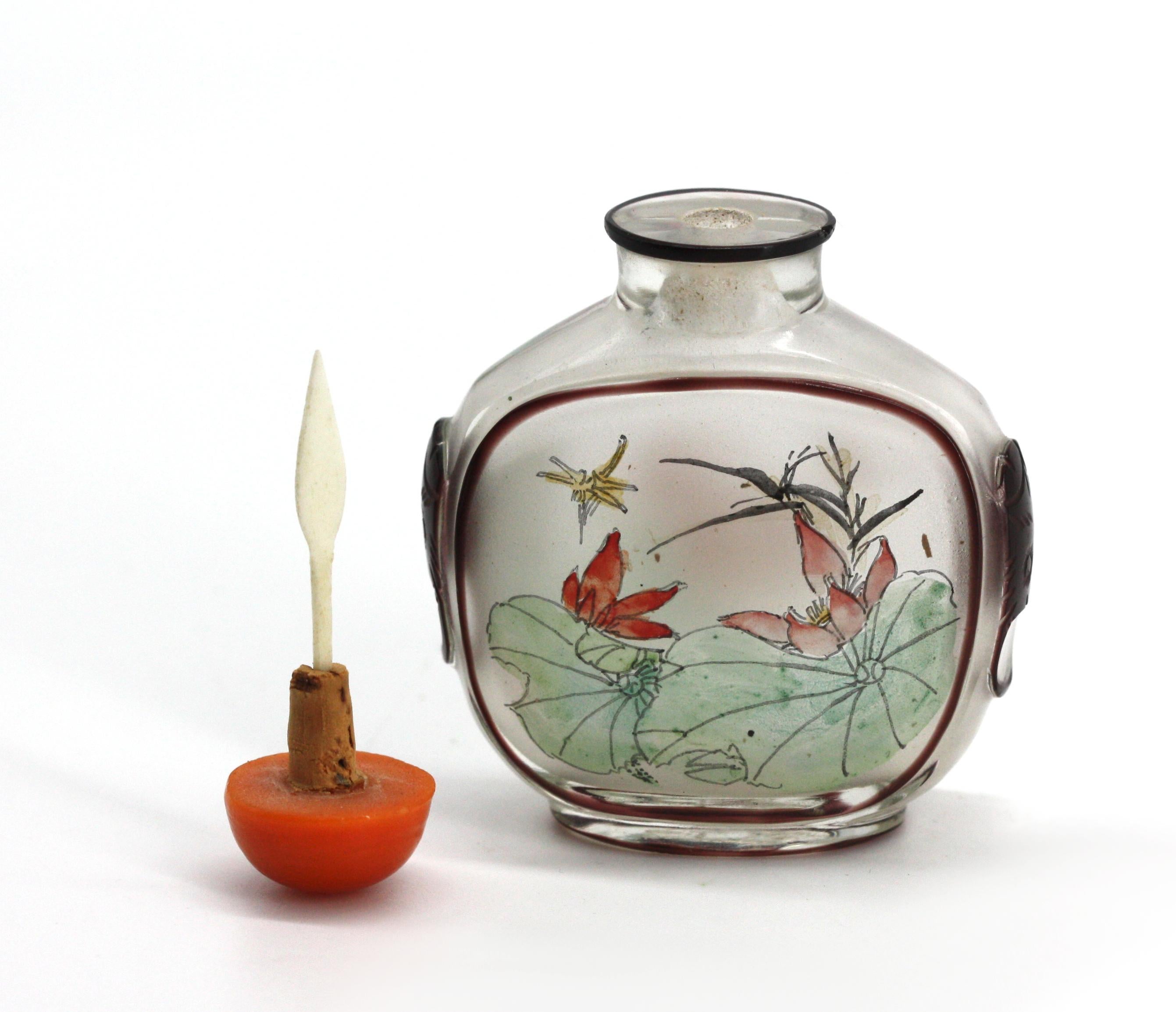20th Century Good Chinese Reverse Painted & Overlaid Glass Snuff Bottle For Sale