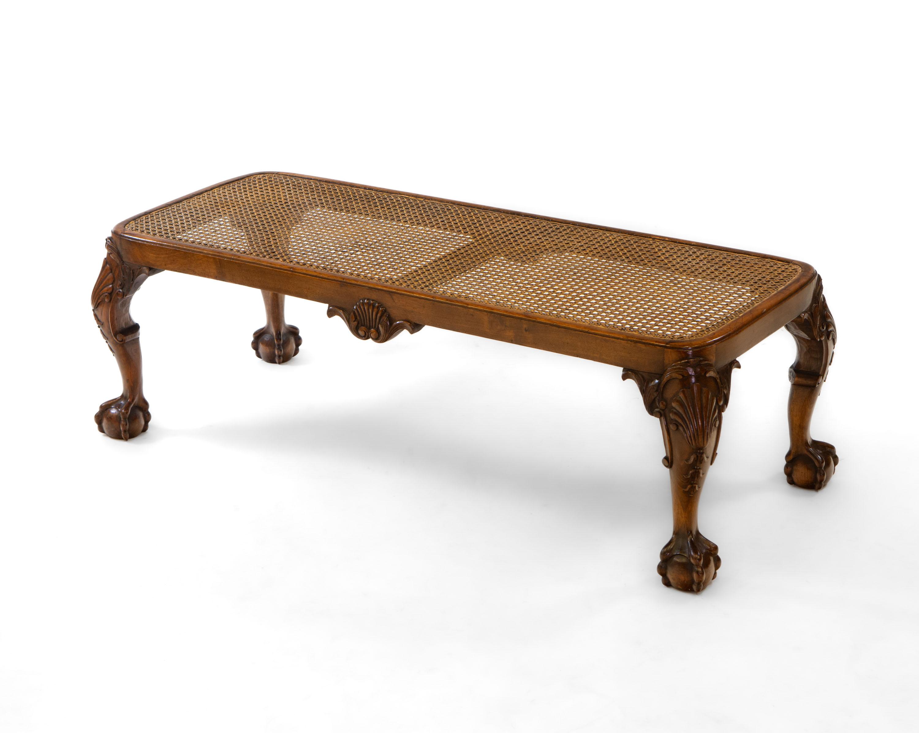 Good English Antique Walnut & Cane Window Seat On Claw & Ball Legs In Good Condition For Sale In Norwich, GB
