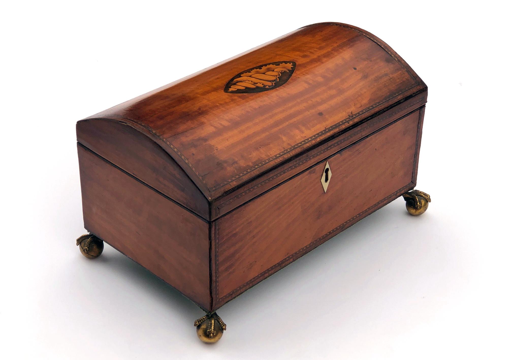 19th Century Good Federal Domed Top Box with Shell and Banded Inlay For Sale