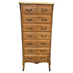 Commodes and Chests of Drawers