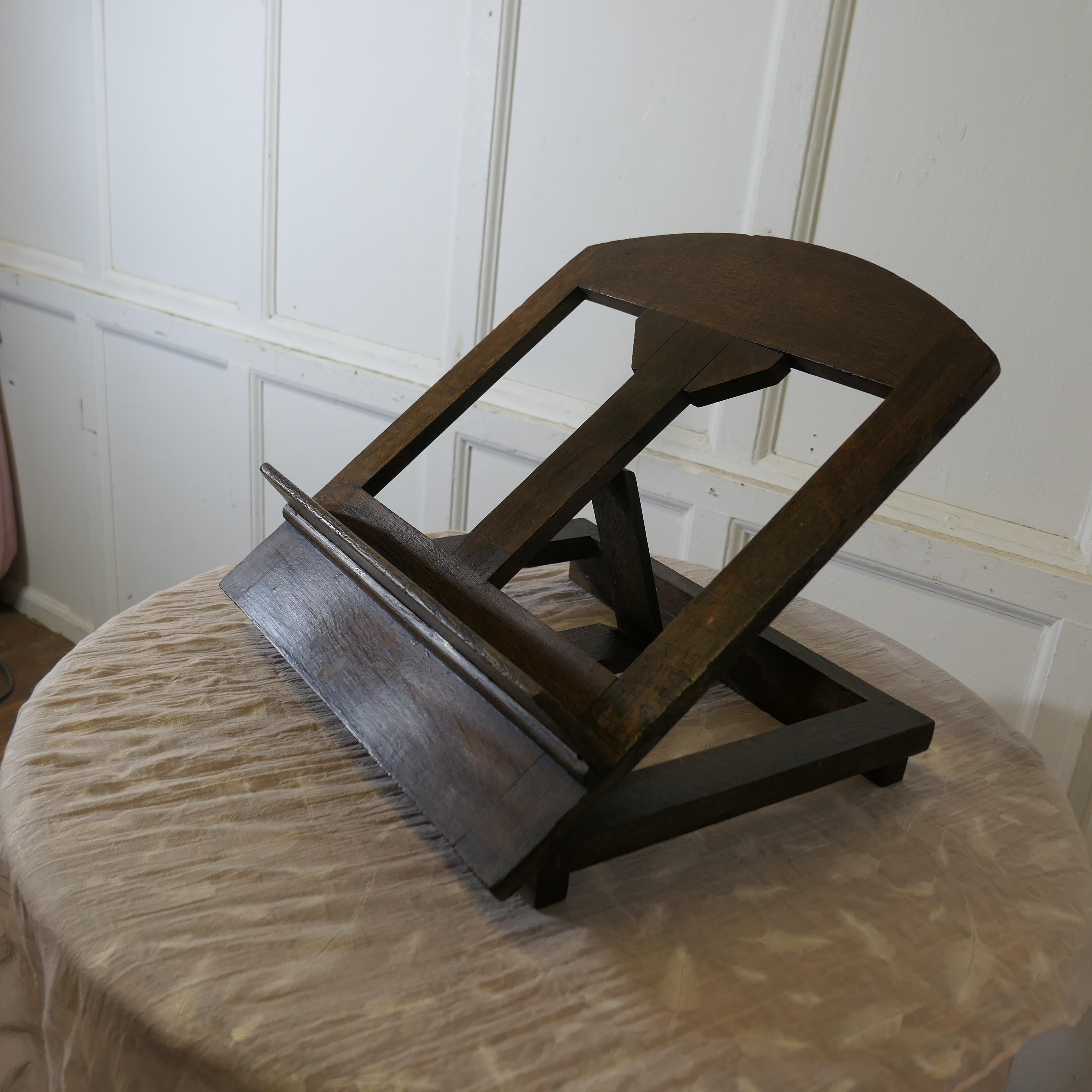 Stile provenzale Un buon leggio o leggio in Oak francese di grandi dimensioni, Lutrin in vendita