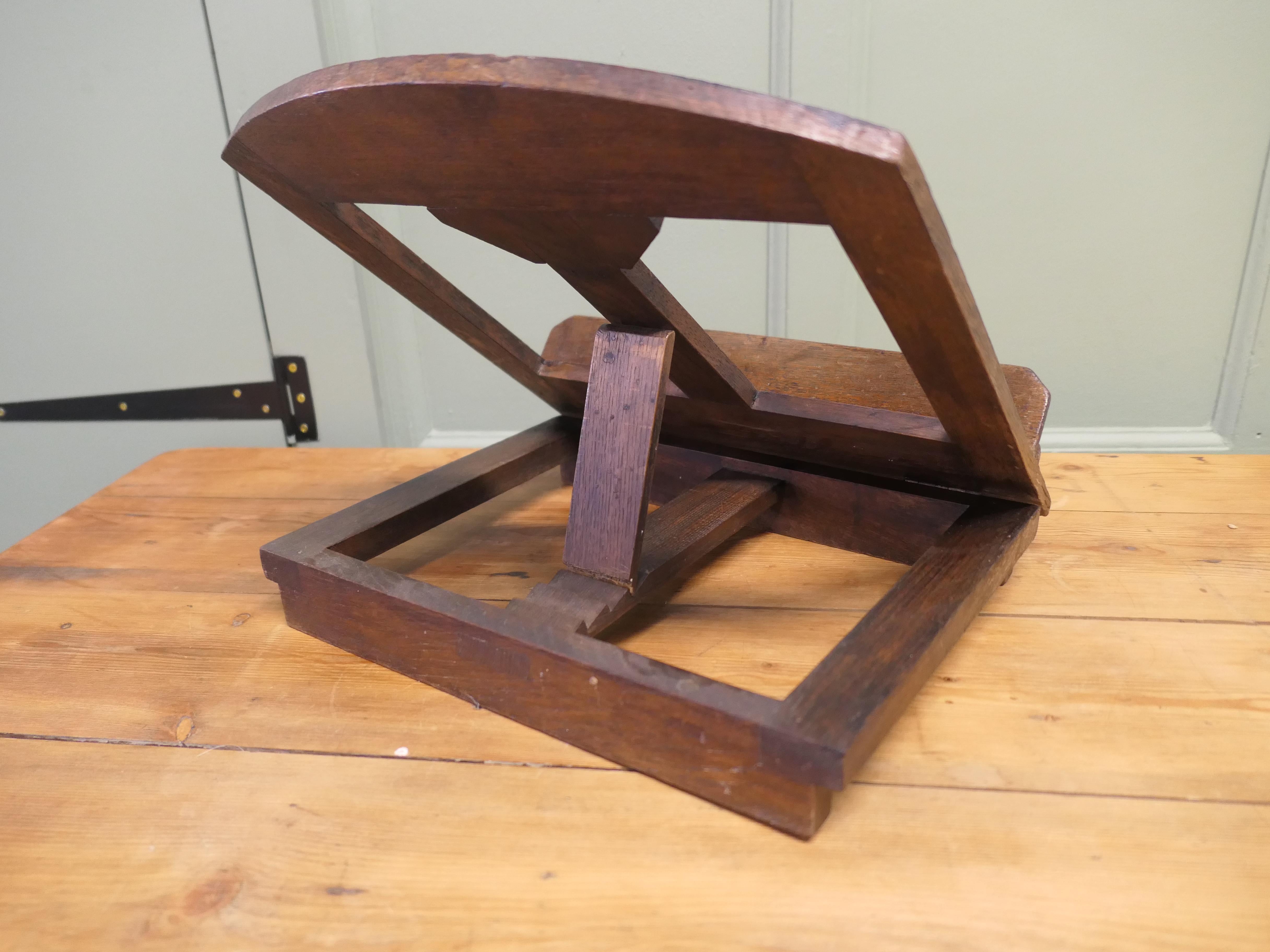 XIX secolo Un buon leggio o leggio in Oak francese di grandi dimensioni, Lutrin in vendita