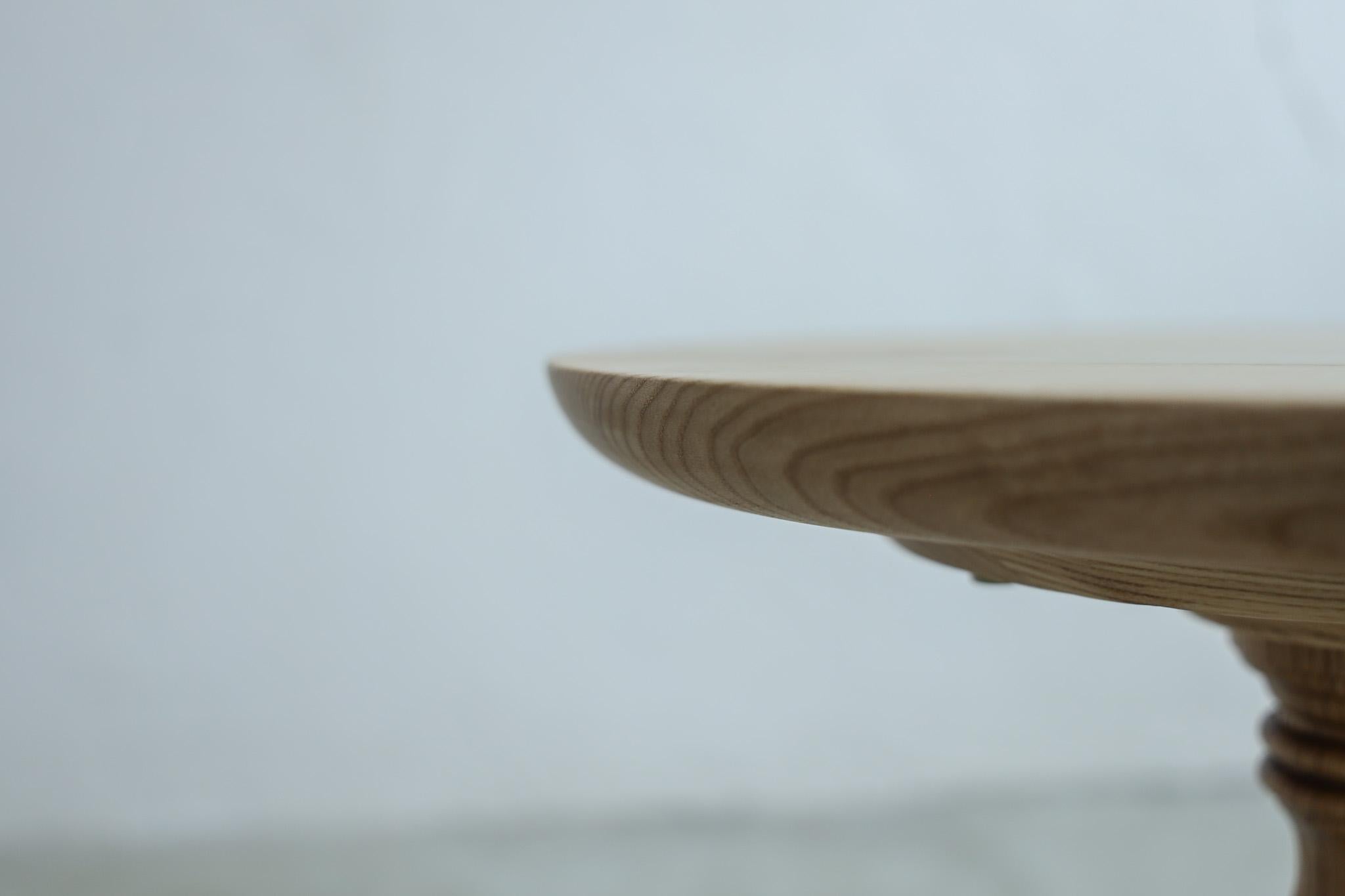 GOOD MELLOW LIMITED05, Table d'appoint japonaise ancienne, Wabi Sabi, Japandi en vente 1