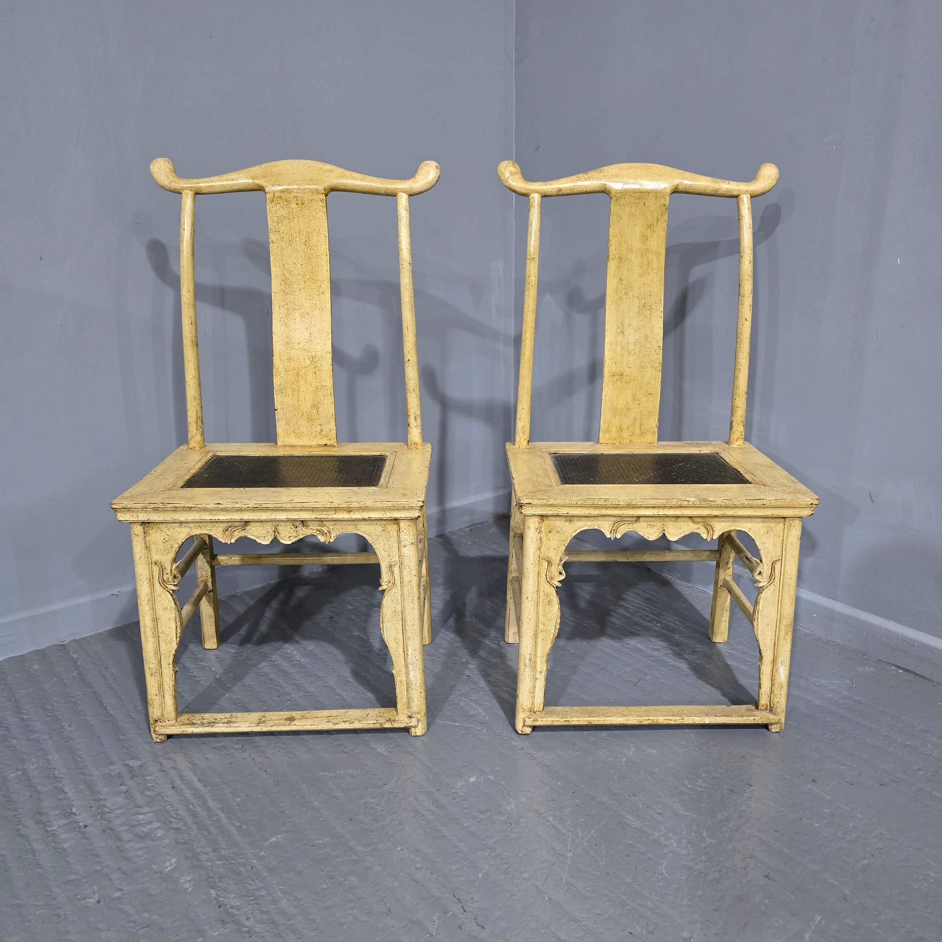 Exportation chinoise Paire de fauteuils de salon chinois en vente