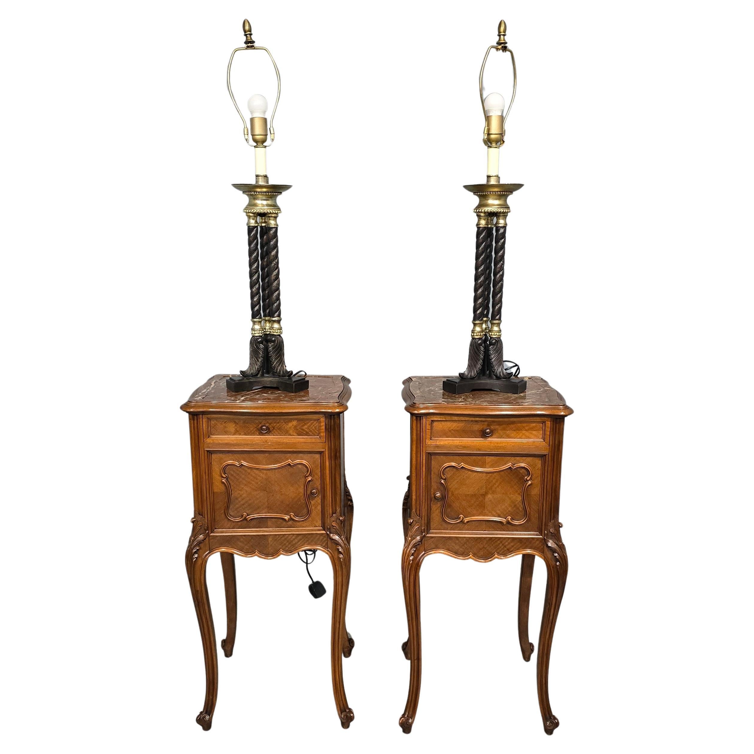 Good Pair Table Lamps im Angebot