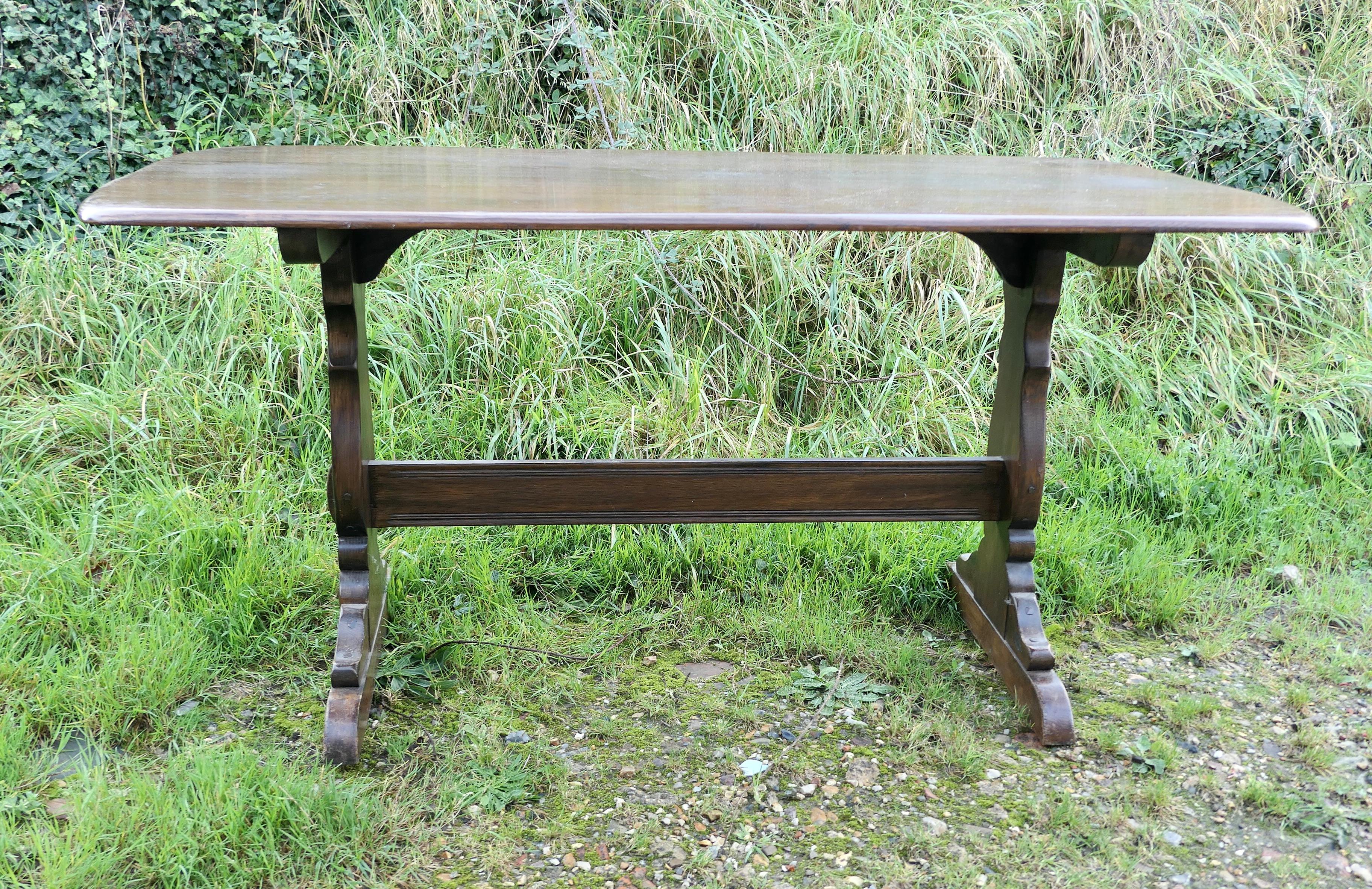 Good Quality Elm Refectory Dining Table    For Sale 1