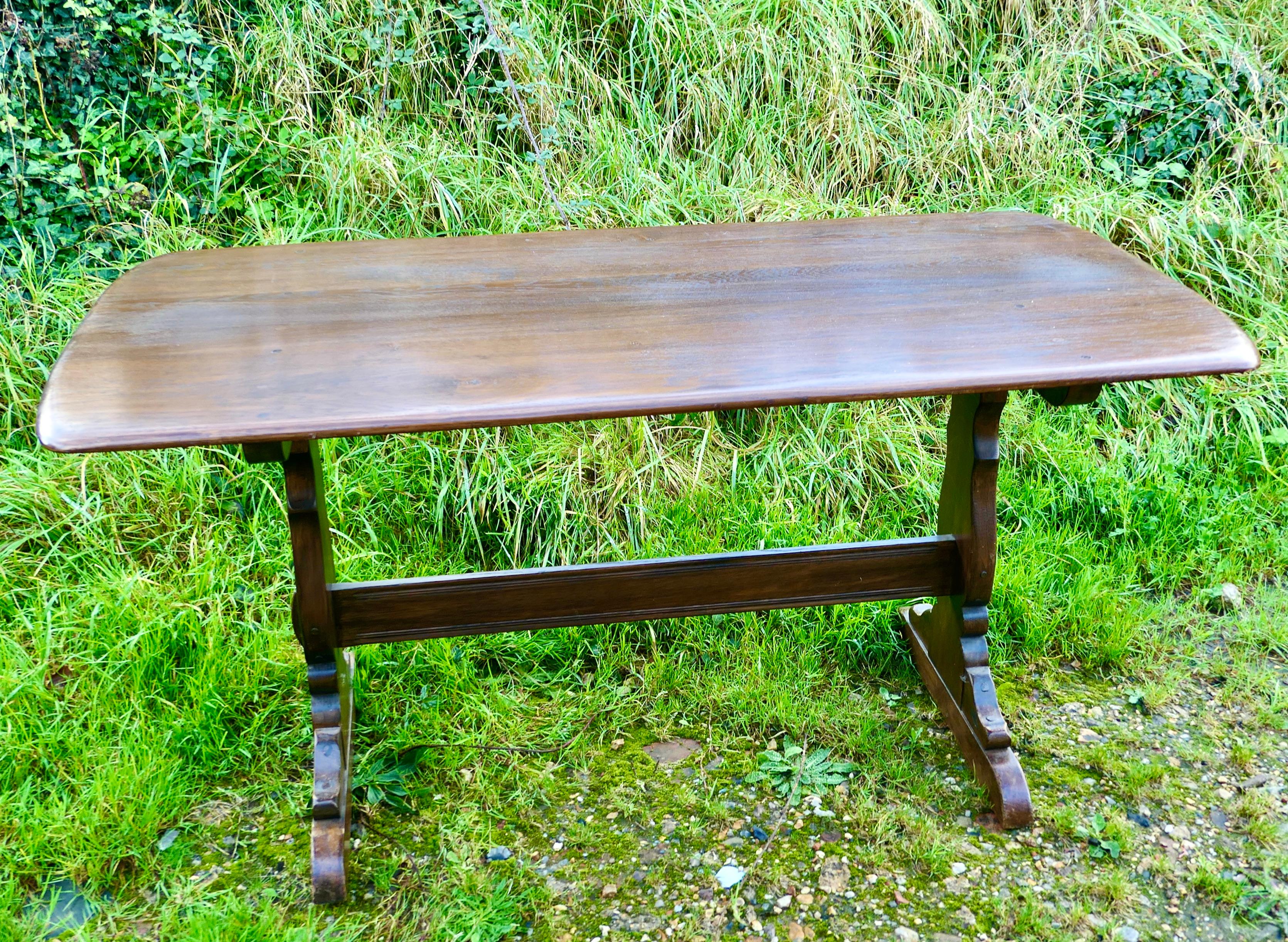 Good Quality Elm Refectory Dining Table    For Sale 2