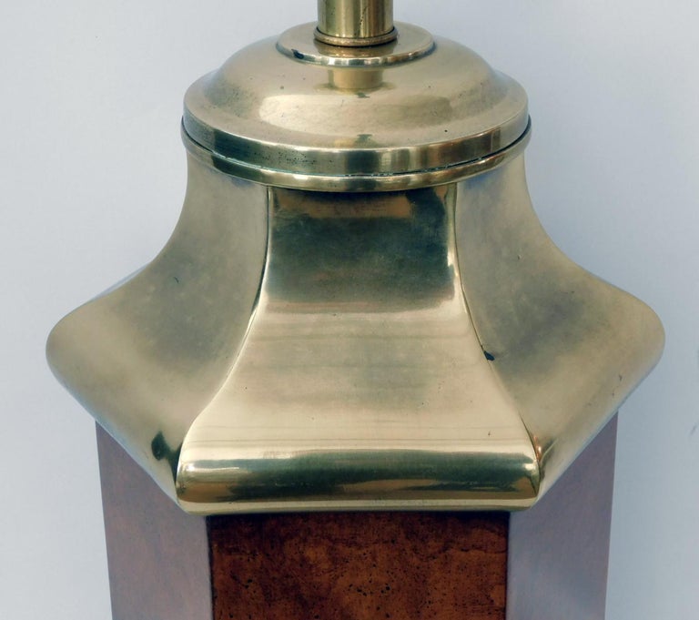 Good Quality Frederick Cooper 1960's Octagonal Burlwood and Brass Lamp In Good Condition For Sale In San Francisco, CA