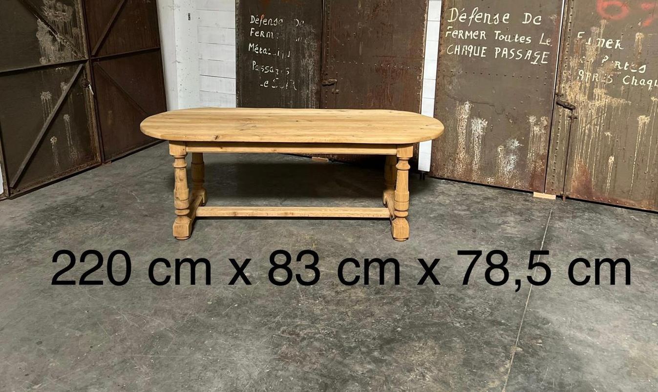 Good Quality French Bleached Oak Farmhouse Dining Table  1