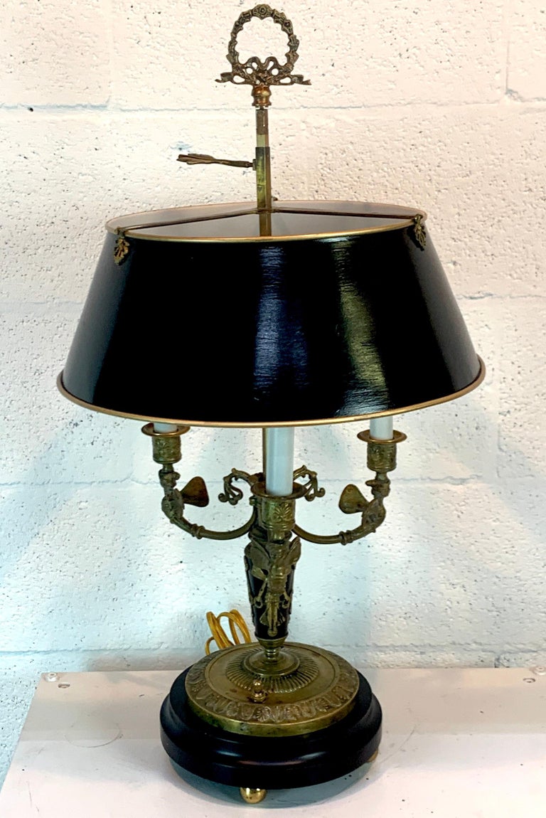 Good quality french Empire style gilt bronze bouillotte lamp with tole shade, with adjustable 14.5