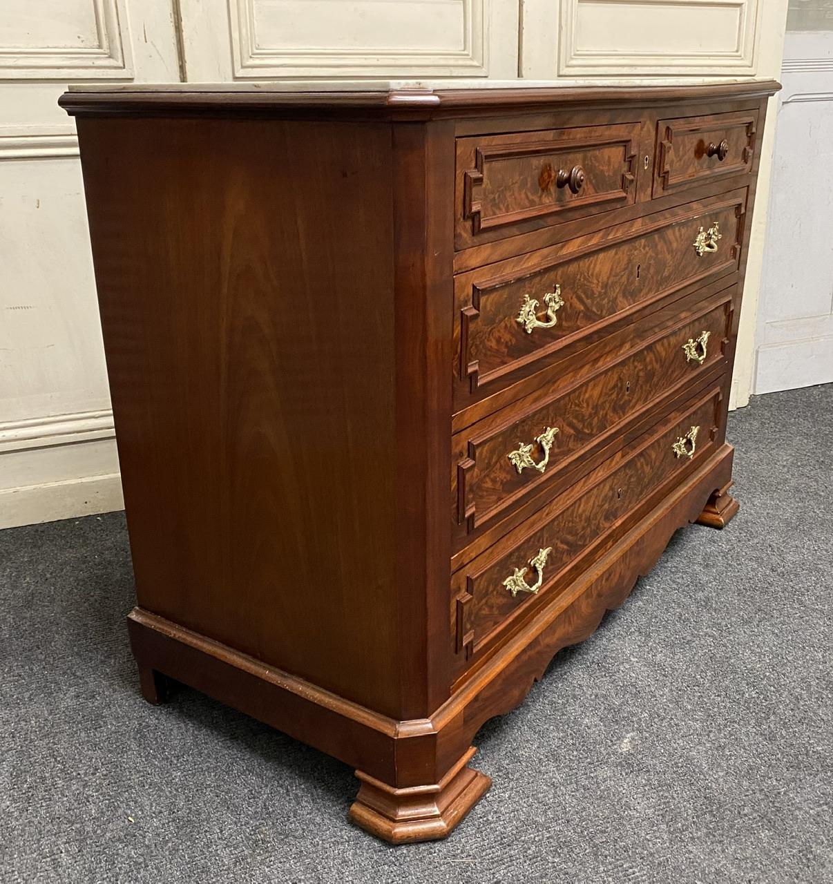 Good Quality French Marble Top Commode Chest of Drawers For Sale 13