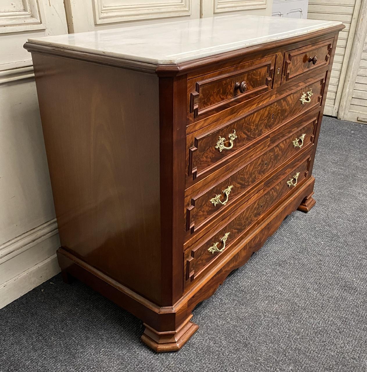 Good Quality French Marble Top Commode Chest of Drawers For Sale 5
