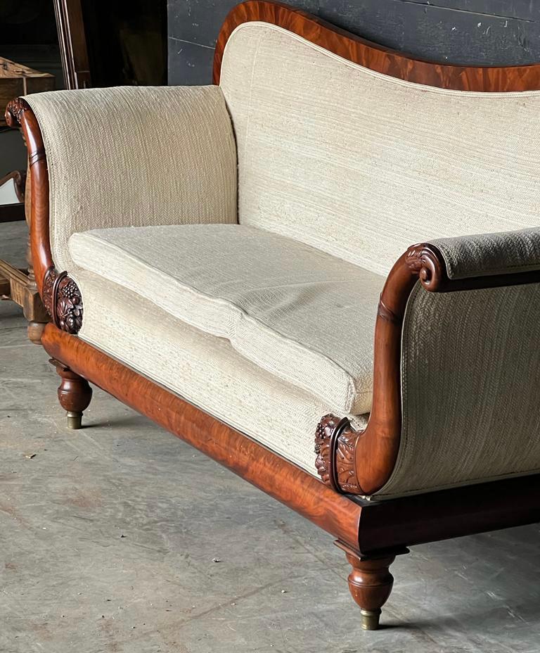 Good Quality French Regence Period Settee In Good Condition In Seaford, GB