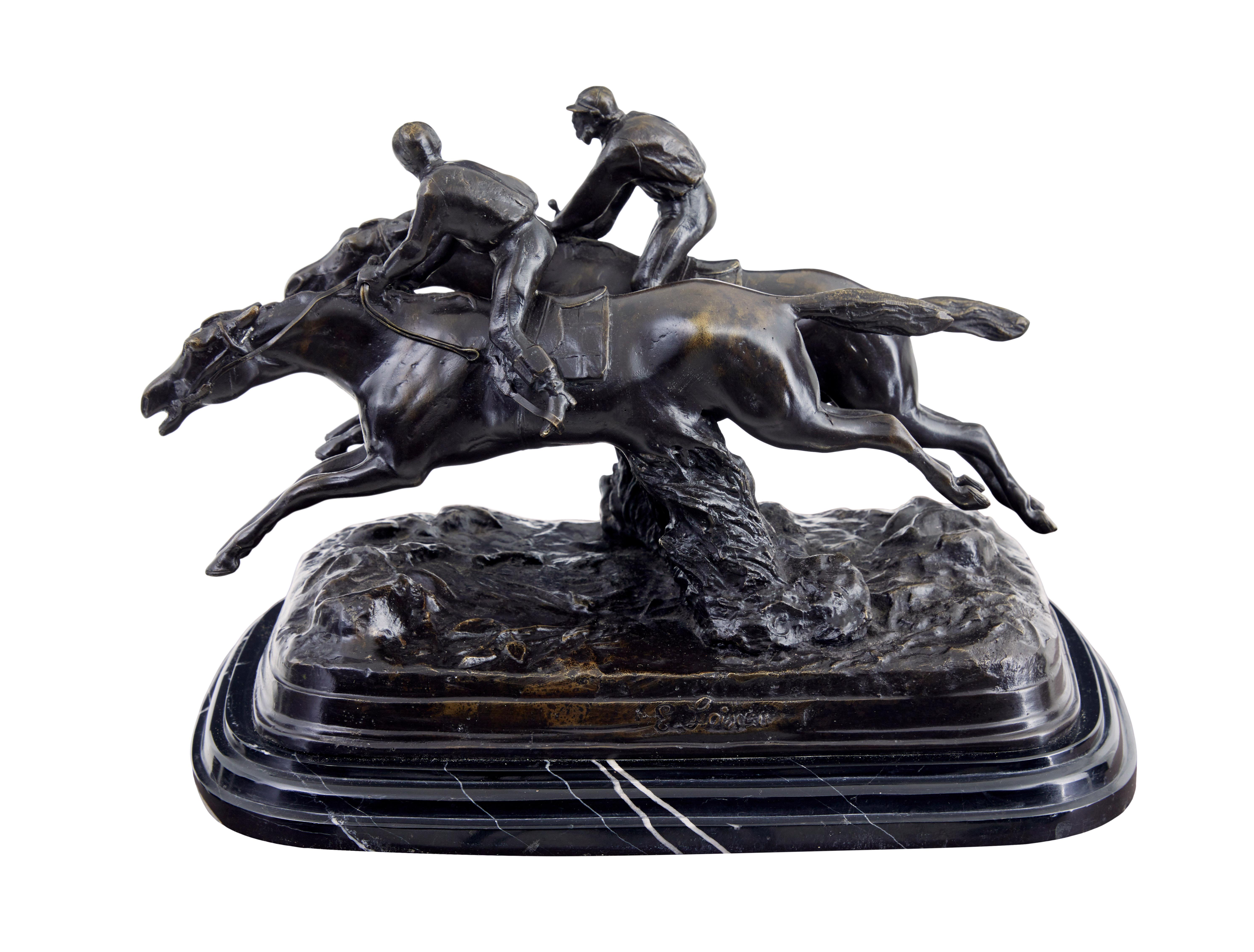 English Good quality horse racing desk top bronze and marble For Sale