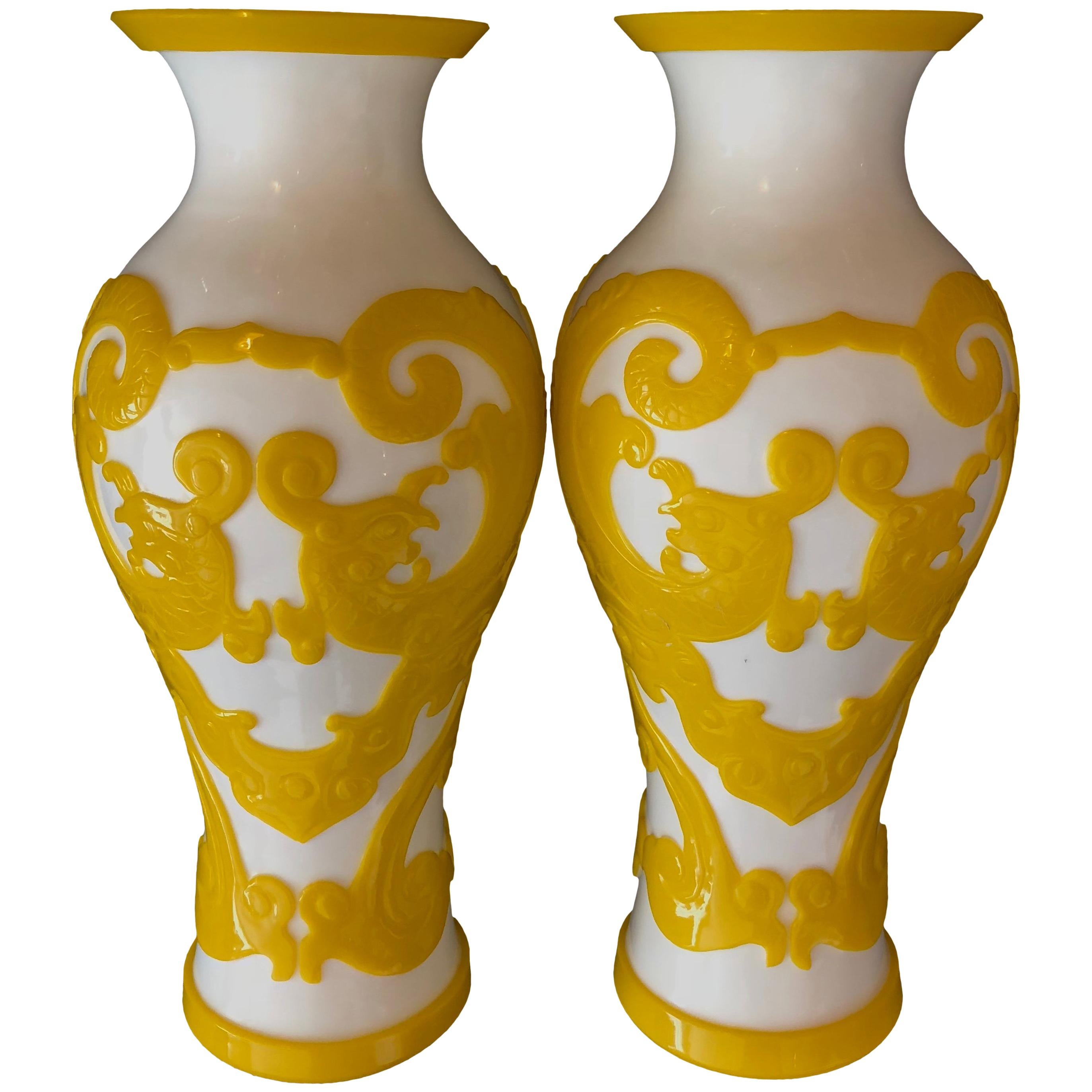 Good Quality of Chinese Imperial Yellow over White BalusterForm Vases