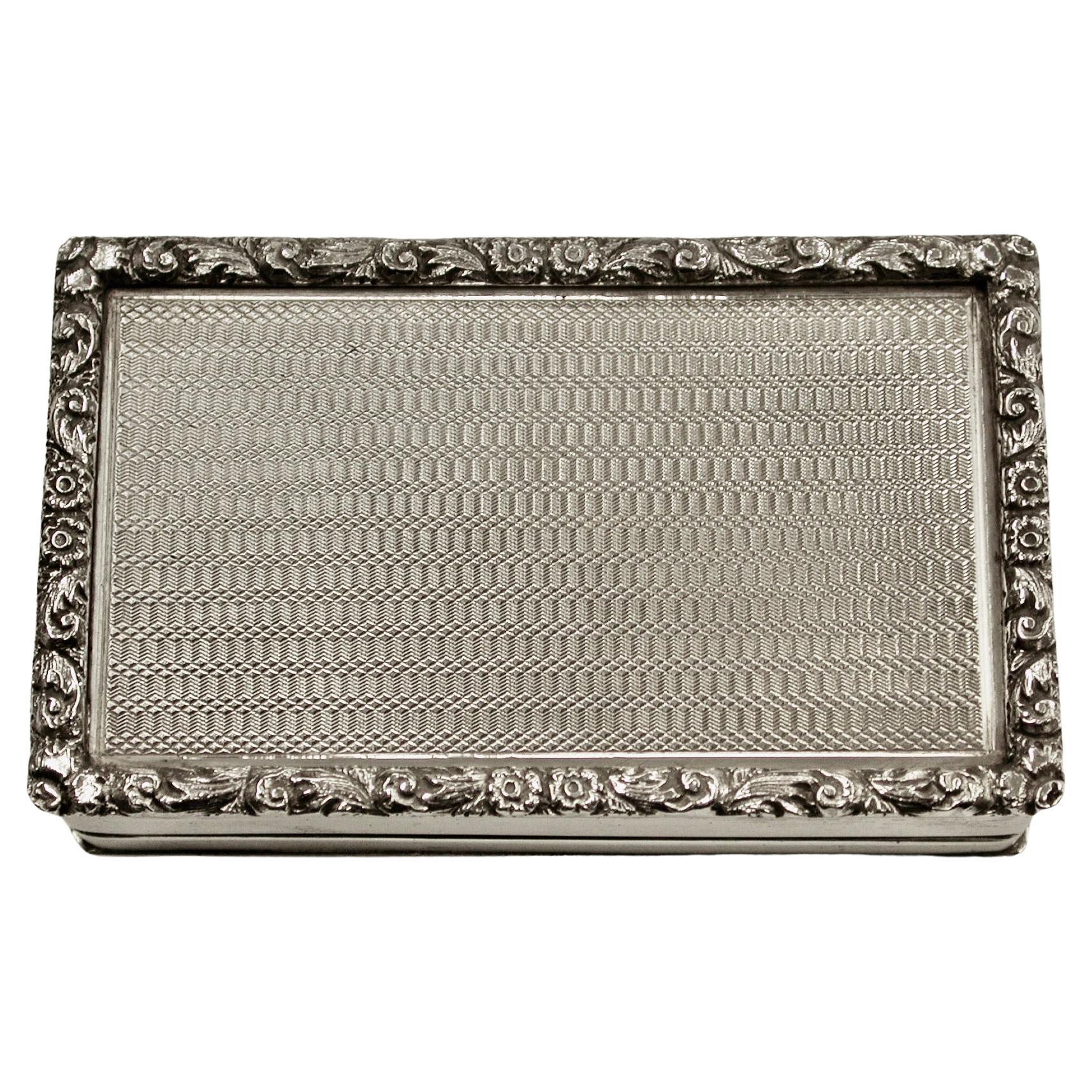 Good Quality Silver Engine Turned Snuff Box, 1928, London Assay For Sale