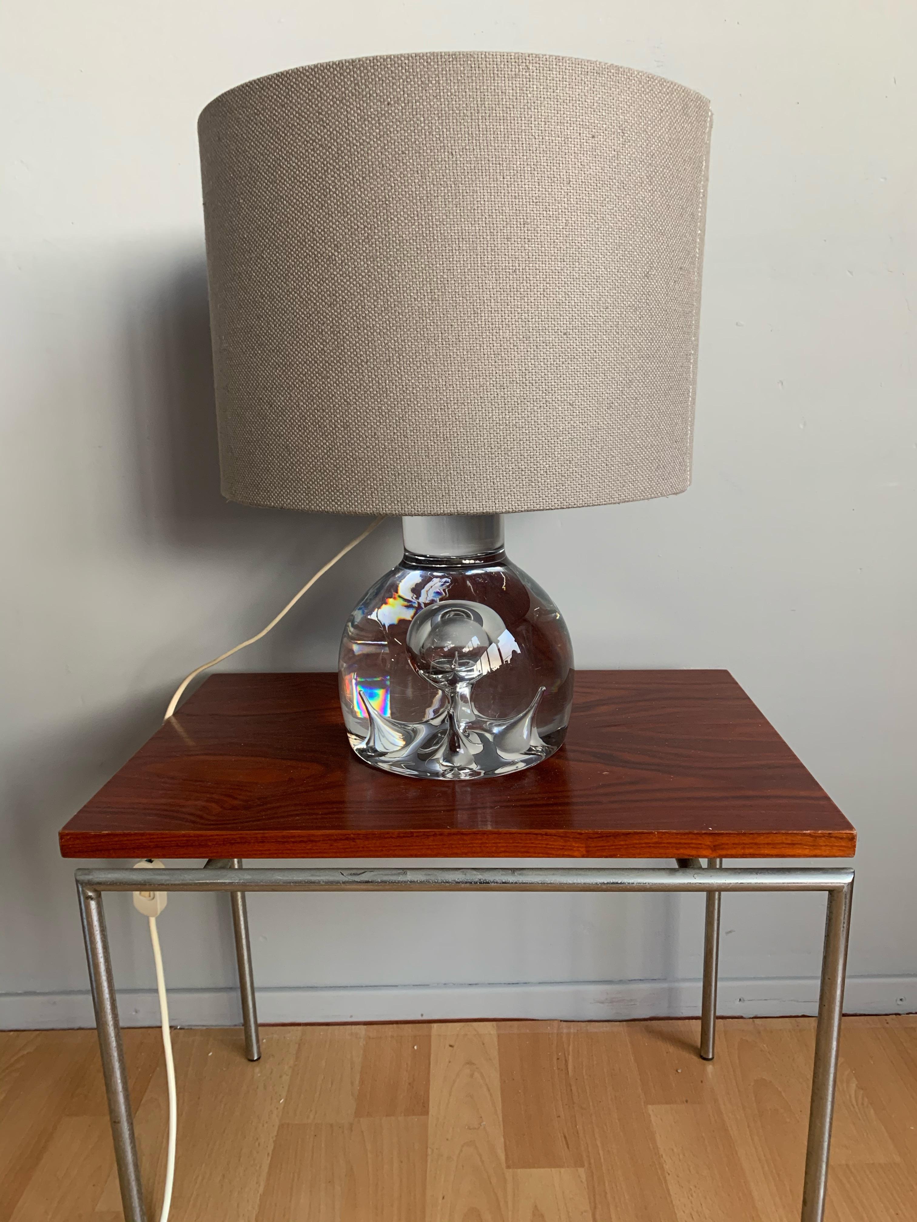 Good Size and Exceptional Design Italian Murano Glass Art Table Lamp, 1980s For Sale 7