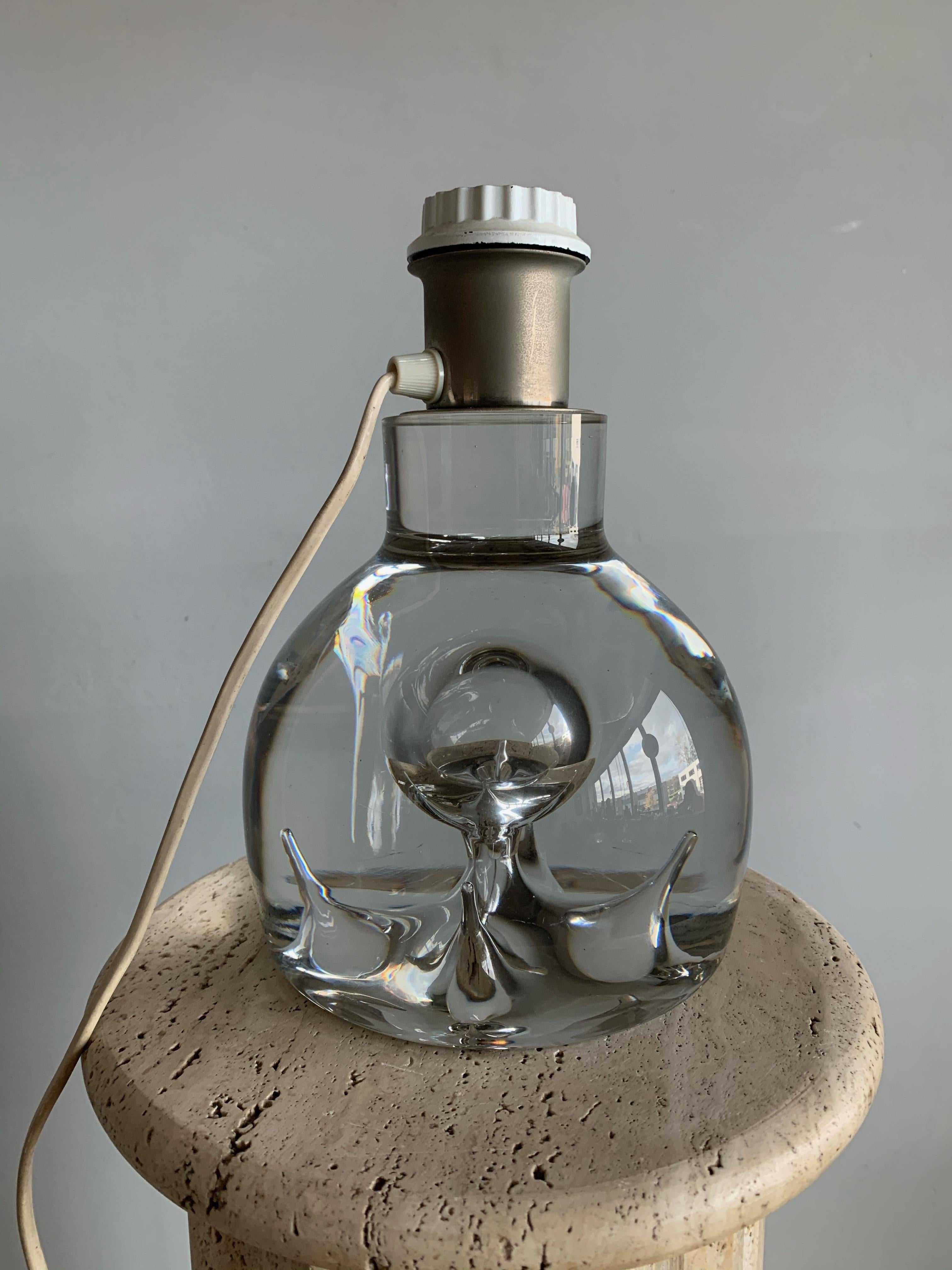 Lampe de bureau d'art italienne en verre de Murano de bonne taille et au design exceptionnel, années 1980 en vente 8