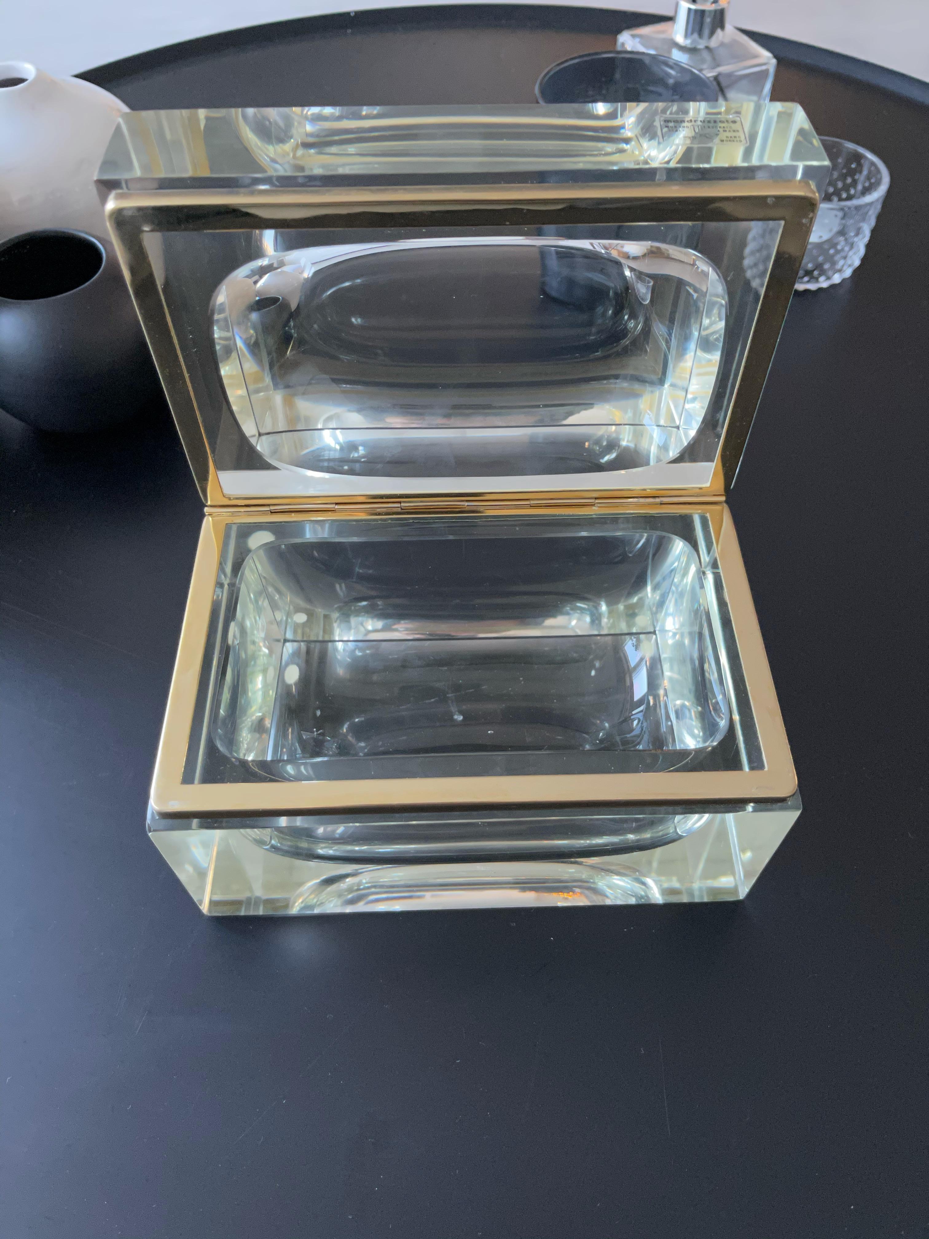 Good Size and Exceptional Murano Clear Glass Art Box Designed by Mandruzzato 9