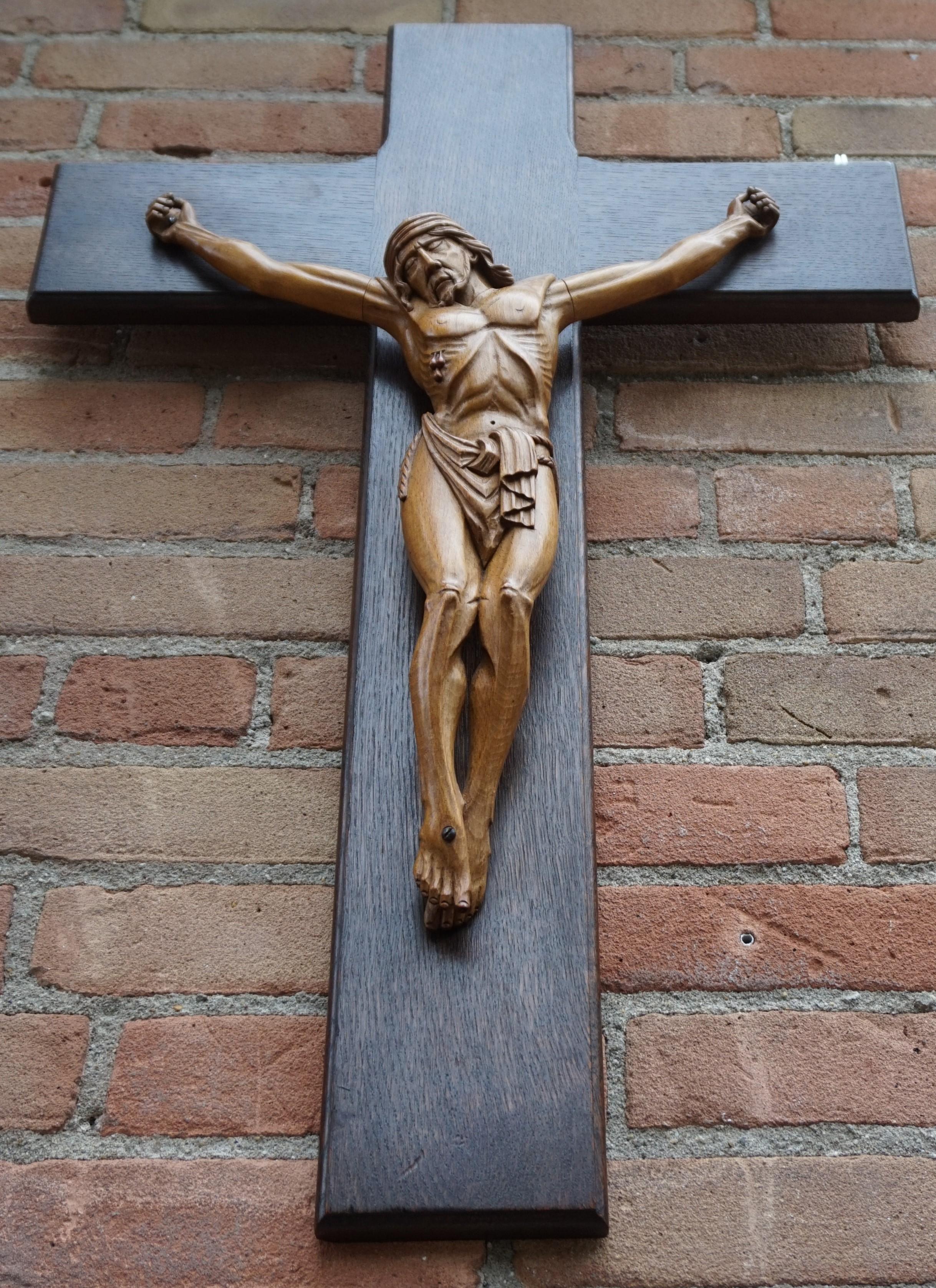 Good Size and Hand Carved Mid to Early 20th Century Corpus of Christ or Crucifix 6