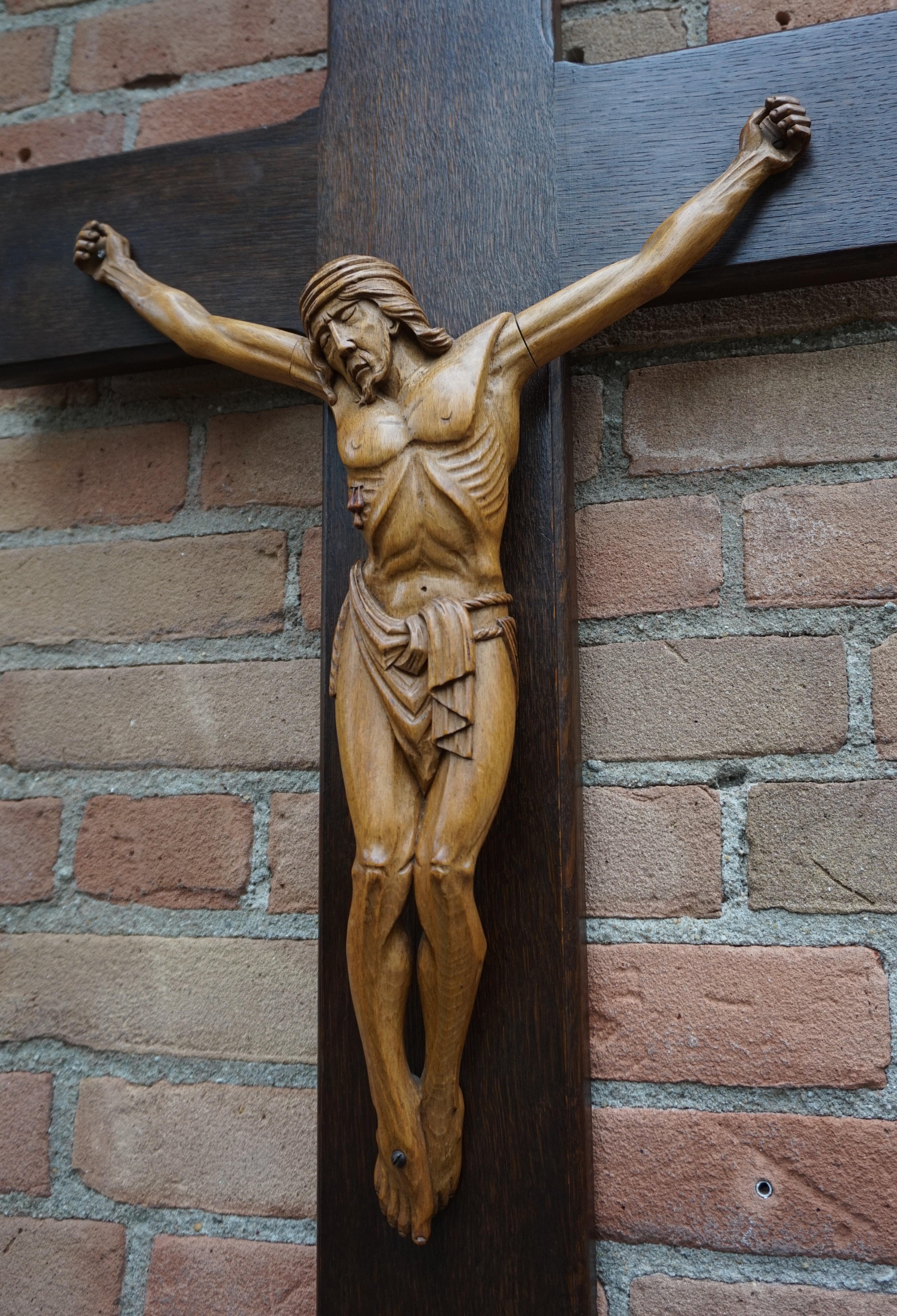 Good Size and Hand Carved Mid to Early 20th Century Corpus of Christ or Crucifix 13
