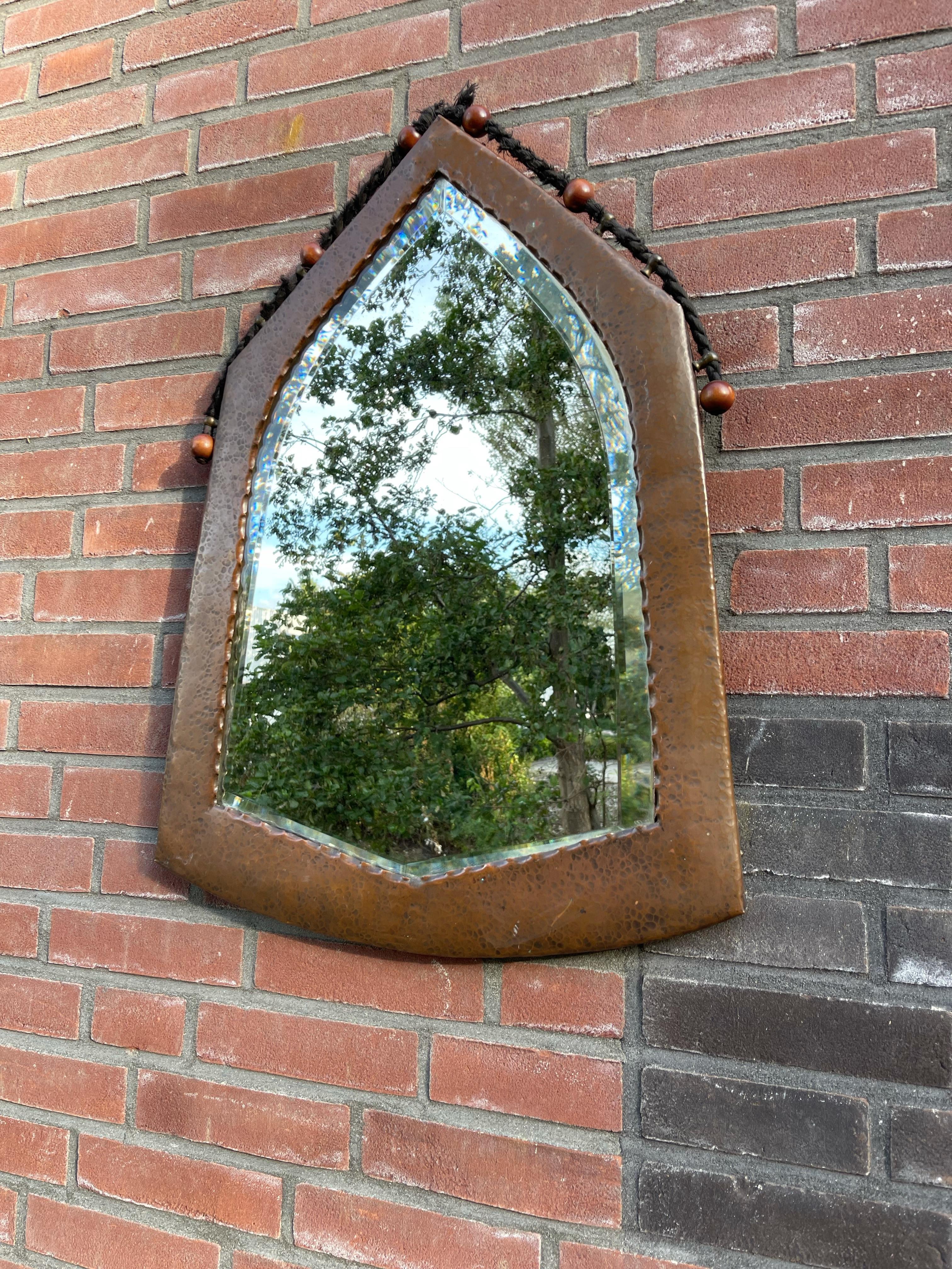 Good Size, Dutch Design Arts & Crafts Hand Hammered Copper Wall Mirror, 1910s For Sale 5