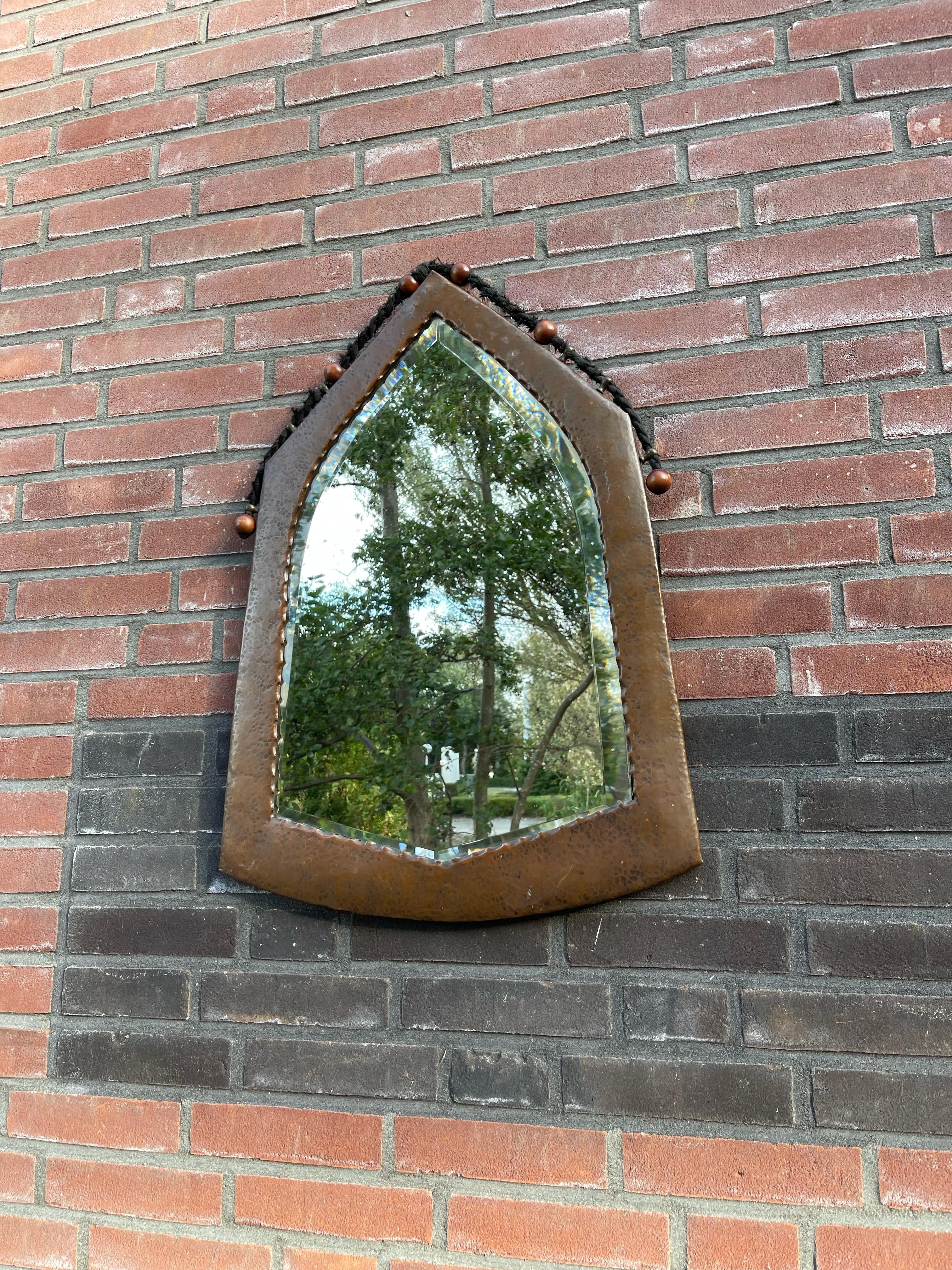 Good Size, Dutch Design Arts & Crafts Hand Hammered Copper Wall Mirror, 1910s For Sale 7