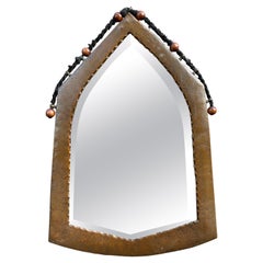 Specchio da parete in rame martellato a mano di Good Design, anni '10, olandese.