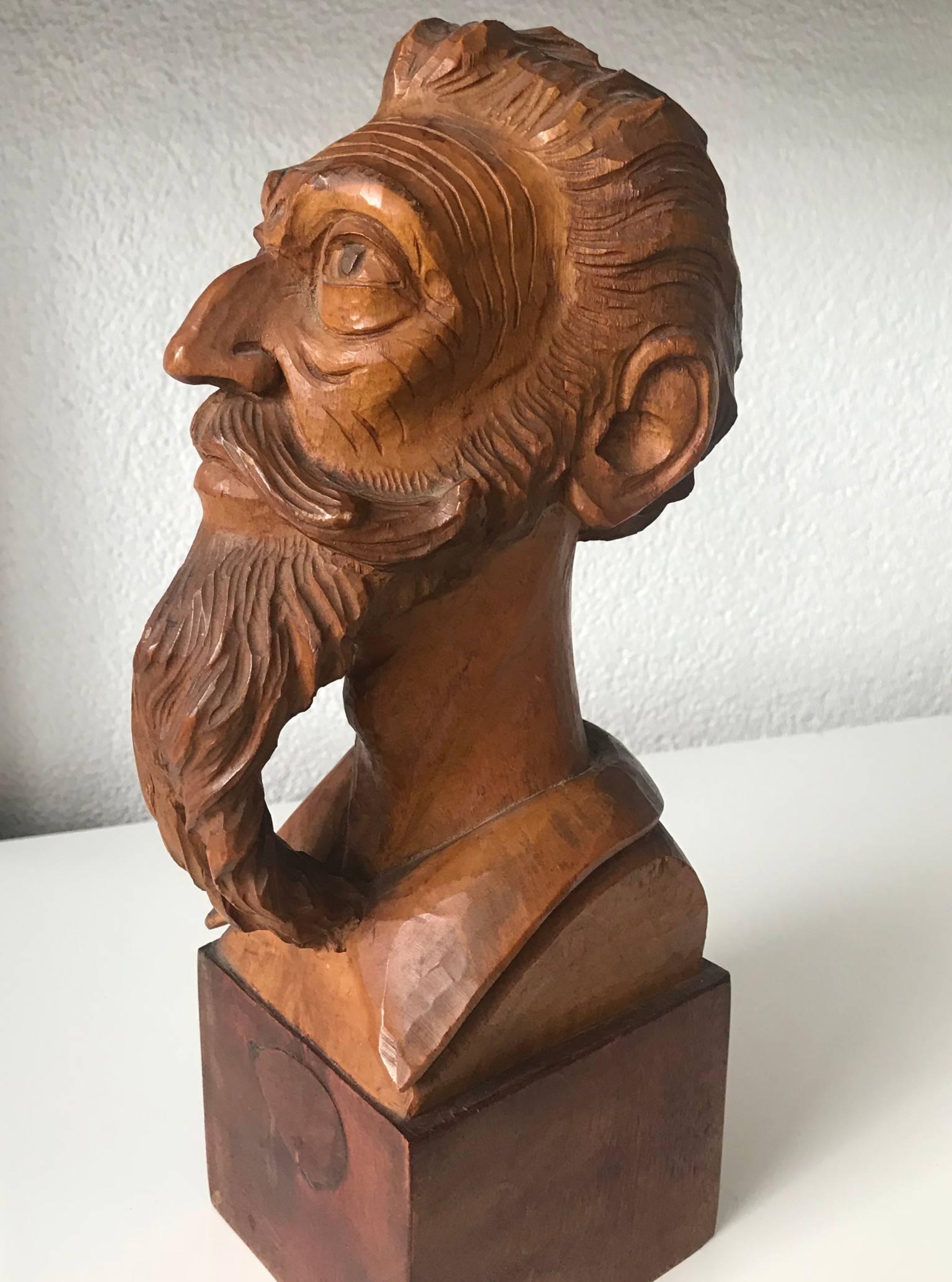 Hand-carved character head of Don Quixote.

For the collectors and enthusiasts of historical novels and their main characters, we also have this wonderful and all handcrafted bust of Don Quixote. This rare sculpture is a joy to look at, because the