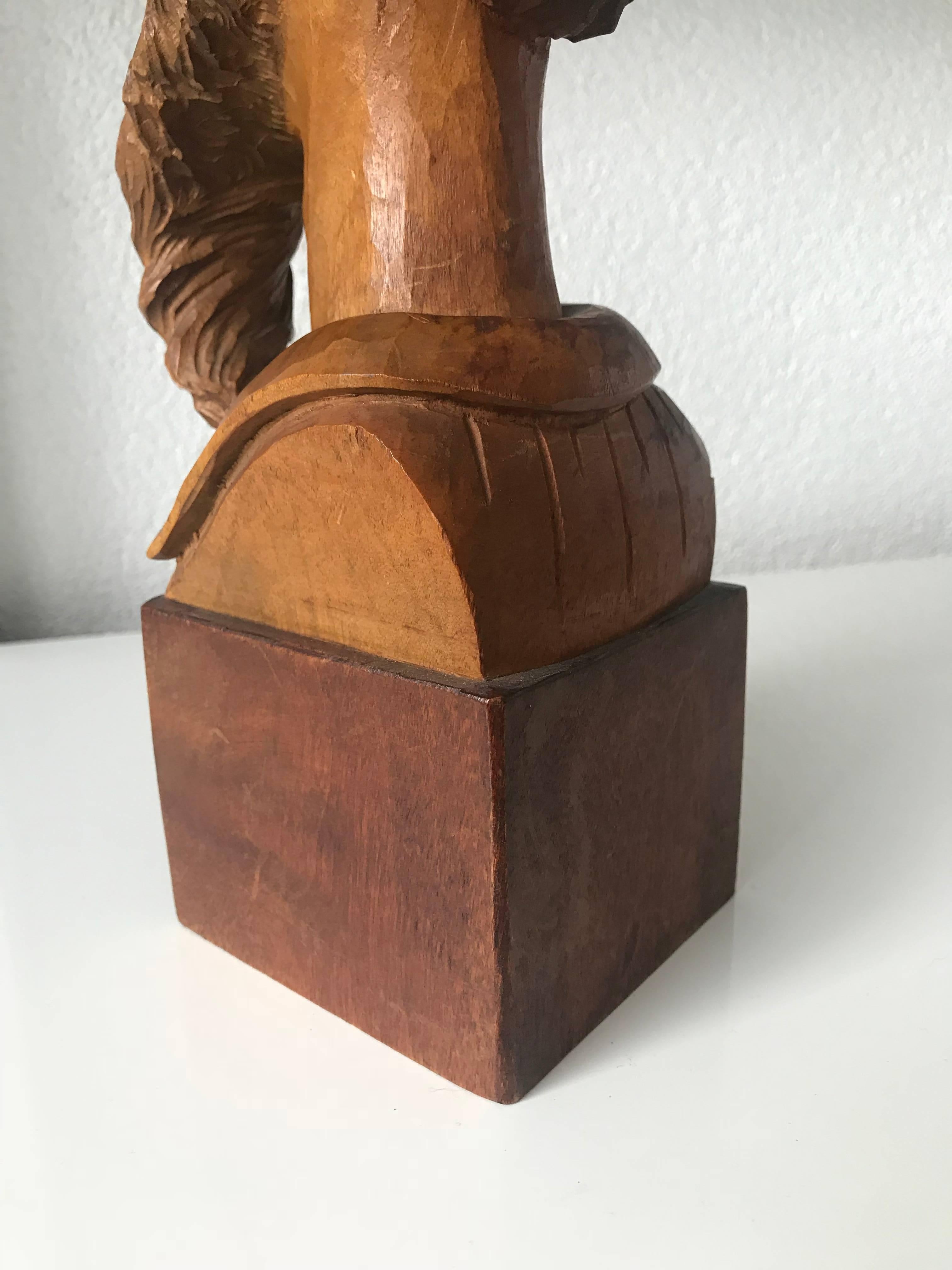 Good Size Midcentury, Quality Carved Beechwood Don Quixote Bust Sculpture In Excellent Condition In Lisse, NL