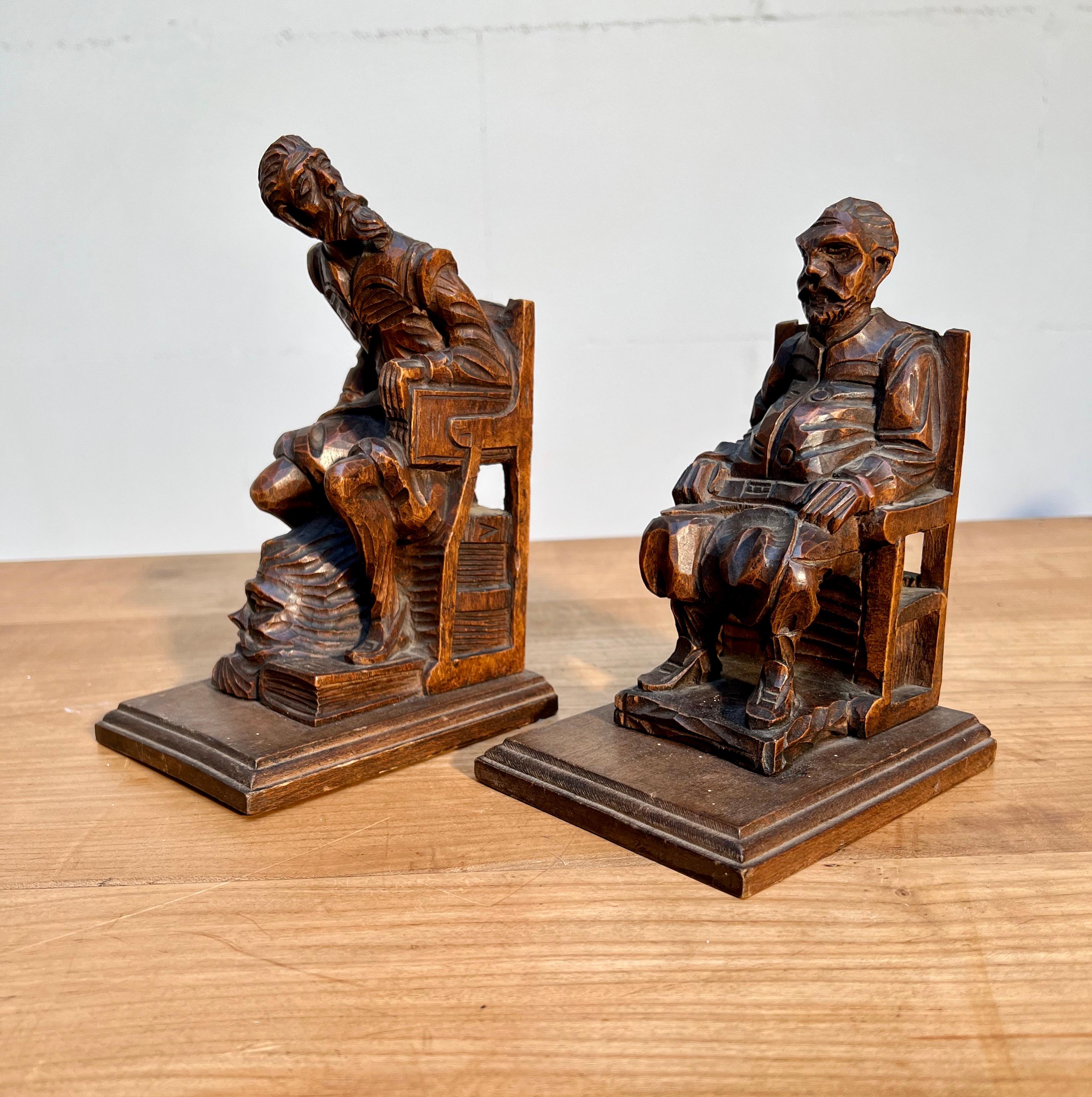 Good Size Pair of Hand Carved & Patinated Don Quixote and Sancho Panza Bookends For Sale 1