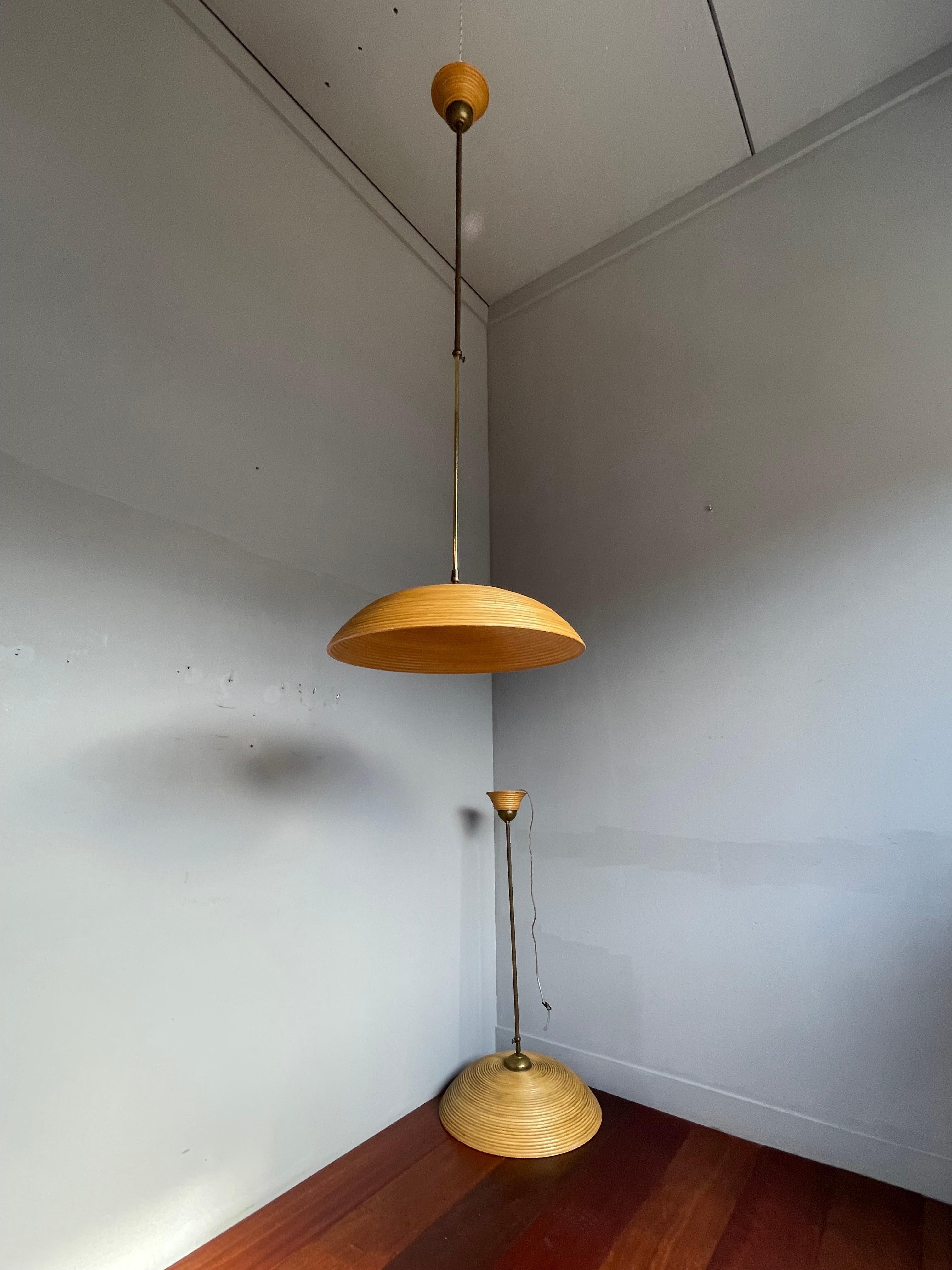 Good Size Pair of Hand Crafted Mid-Century Modern Rattan and Brass Pendant Lamps For Sale 1
