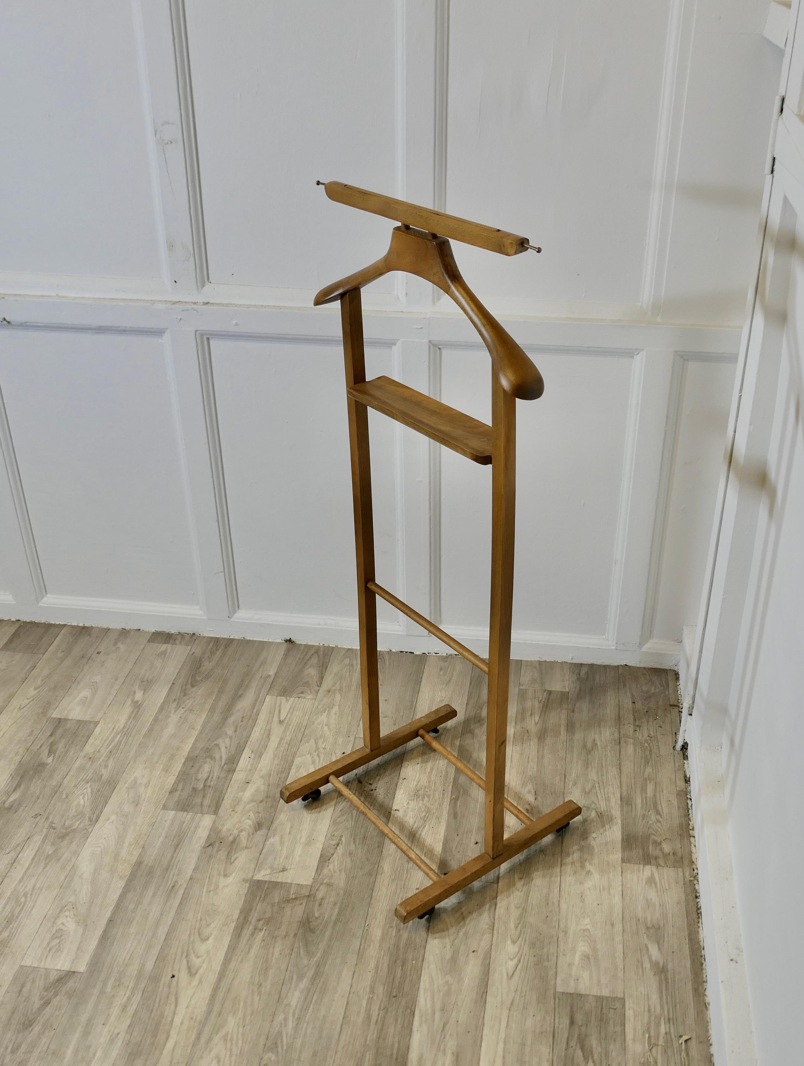 Gute robuste Art Deco Gentleman's Floor Standing Valet oder Anzug Kleiderbügel im Zustand „Gut“ im Angebot in Godshill, Isle of Wight
