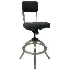 Taburete de aluminio ajustable Goodform