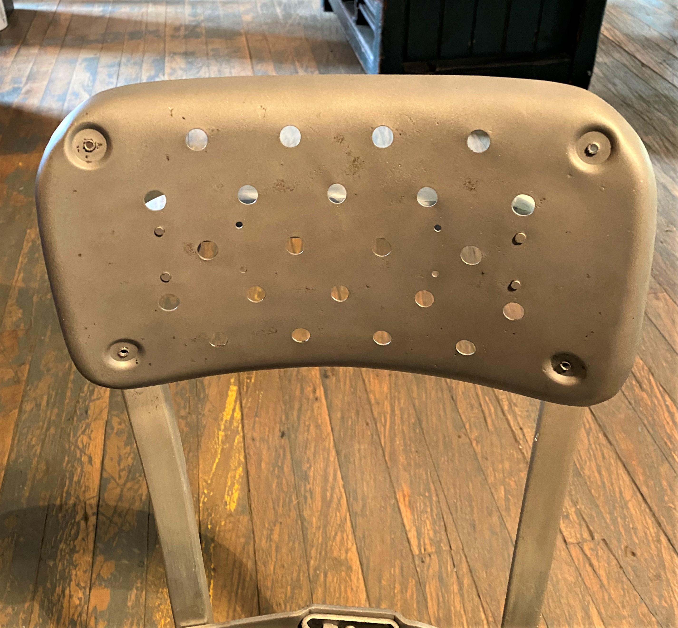 Goodform Drafting Stool In Good Condition For Sale In Oakville, CT