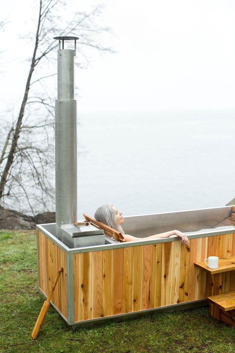 Goodland Wood Burning Hot Tub ''23 Person'' For Sale at 1stDibs