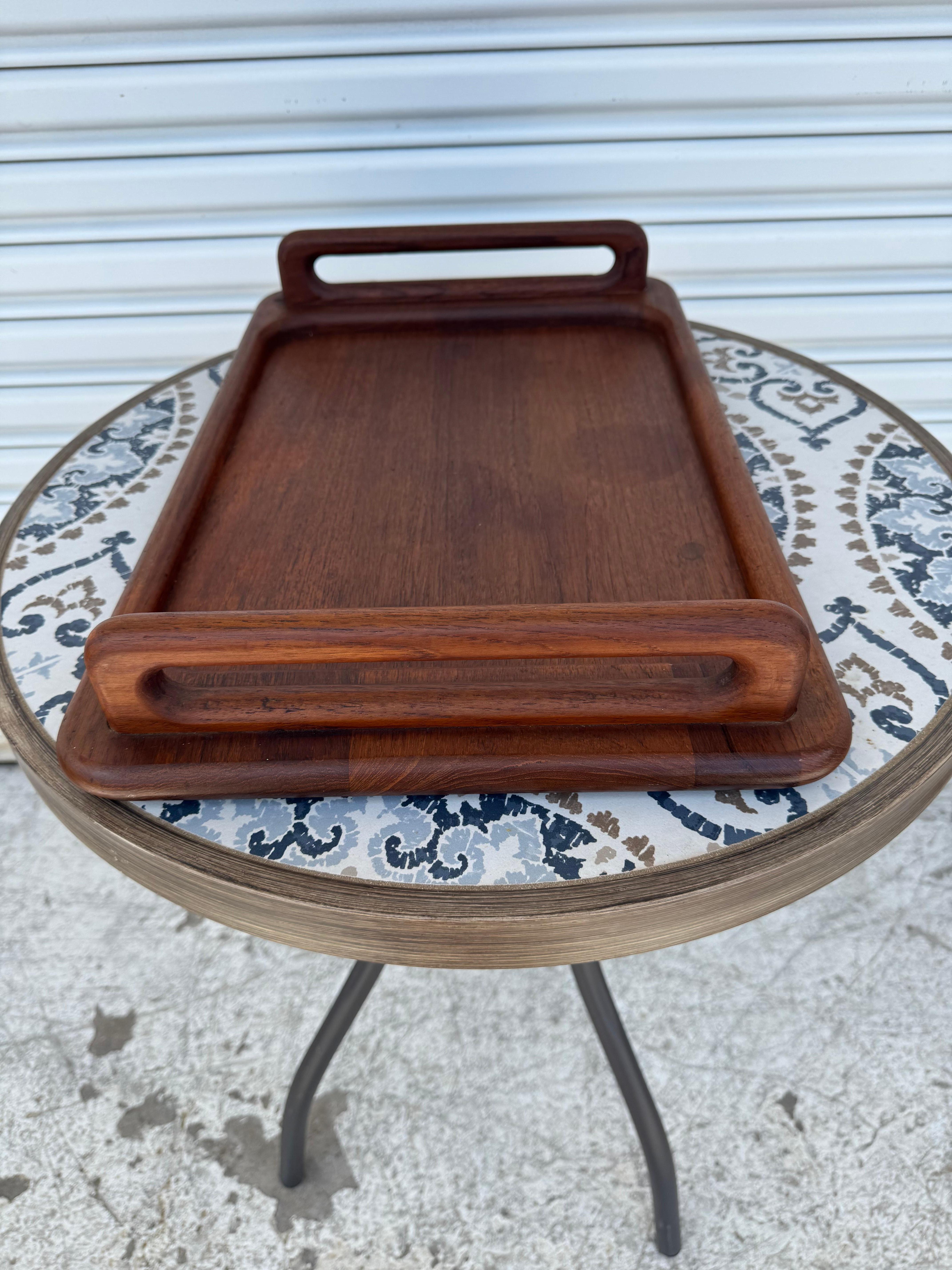 Goodwood Serviertablett aus Teakholz im Zustand „Gut“ im Angebot in Pasadena, TX