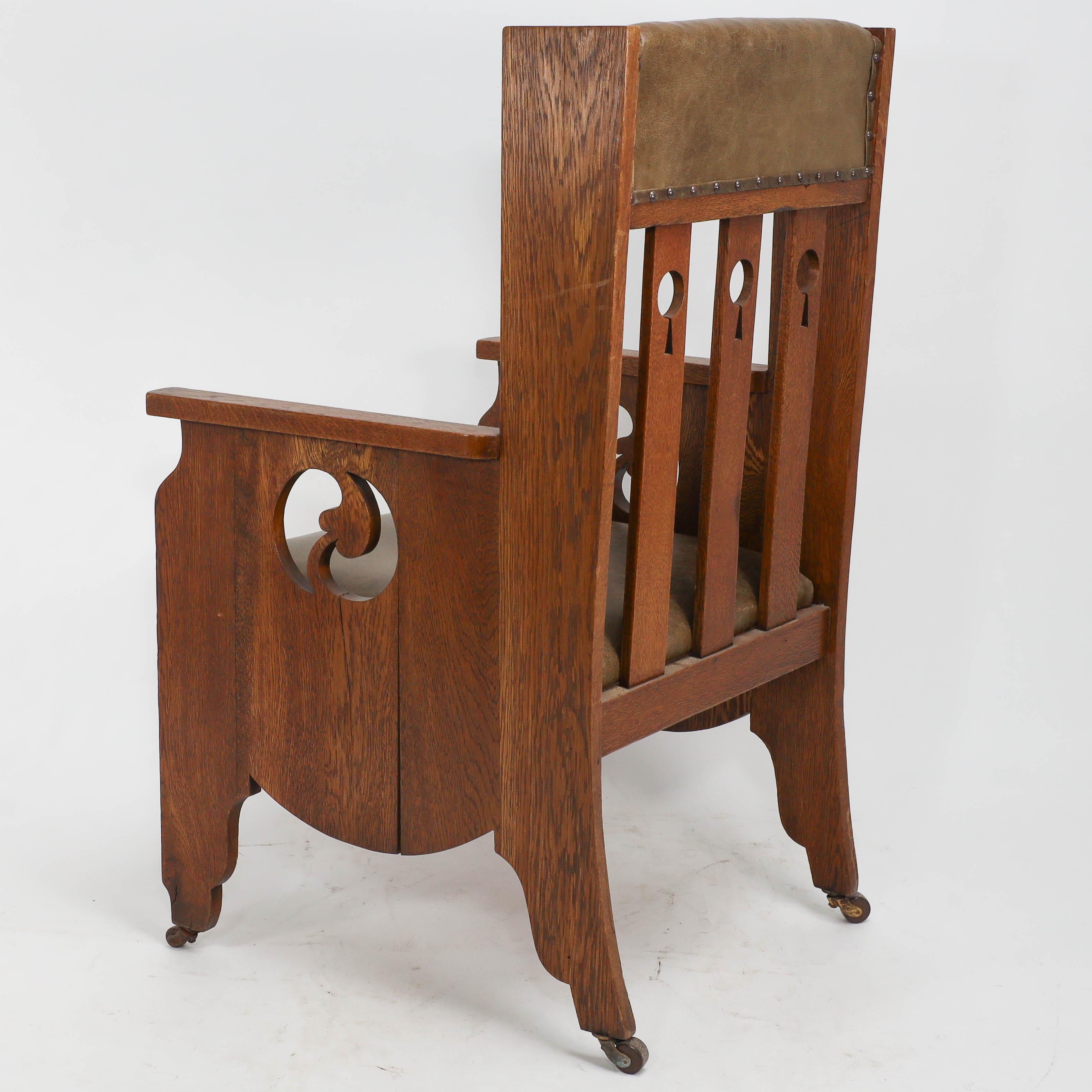 Goodyers of Regent St. An Arts & Crafts oak armchair with stylized decoration For Sale 4