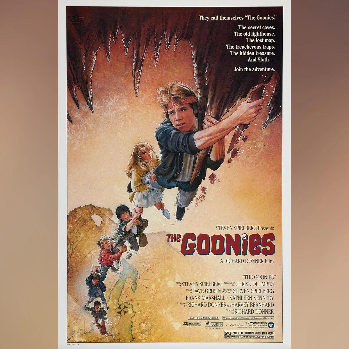 Les Goonies, Les (1985)
Original en une feuille (27 X 41 pouces)

Les Goonies (Warner Brothers, 1985) Rolle avec l'illustration de Drew Struzan. Les Goonies est un film d'aventure classique de Spielberg, réalisé par Richard Donner. Le film met en