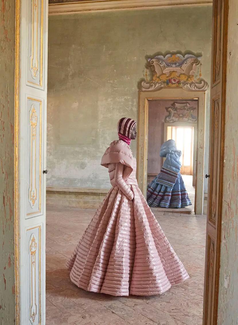 Goose down jacket, cape and crinoline skirt Moncler Genius by Pierpaolo Piccioli For Sale 7